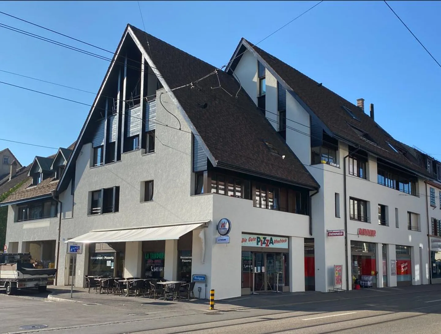 Grosszügige Wohnung mit Balkonen - Foto 1 von 12
