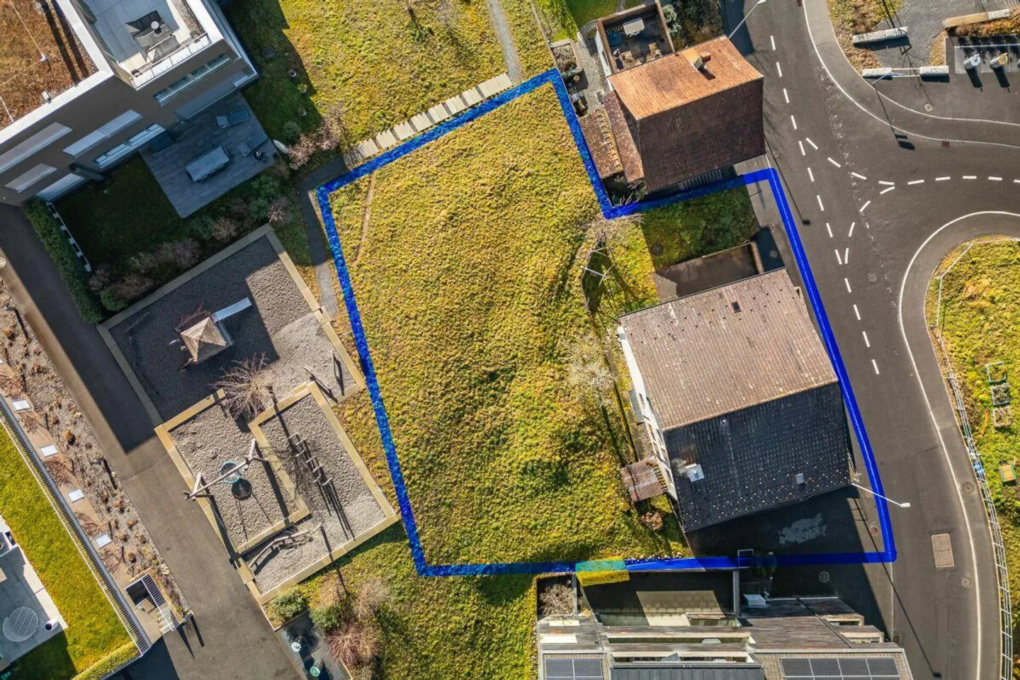 Building land for an apartment building - Photo 2 of 9