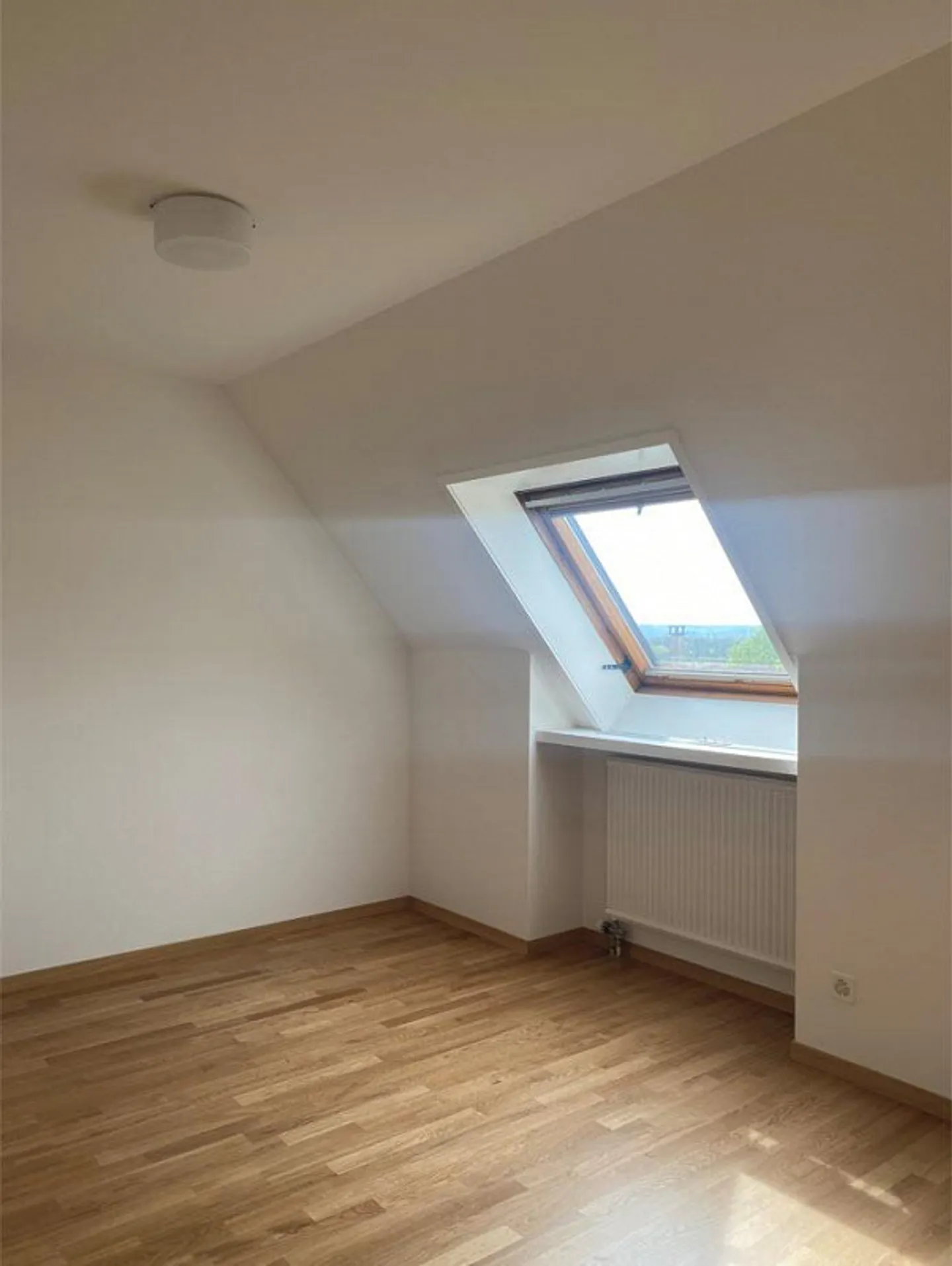 Grosszügige Wohnung mit Balkonen - Foto 6 von 12
