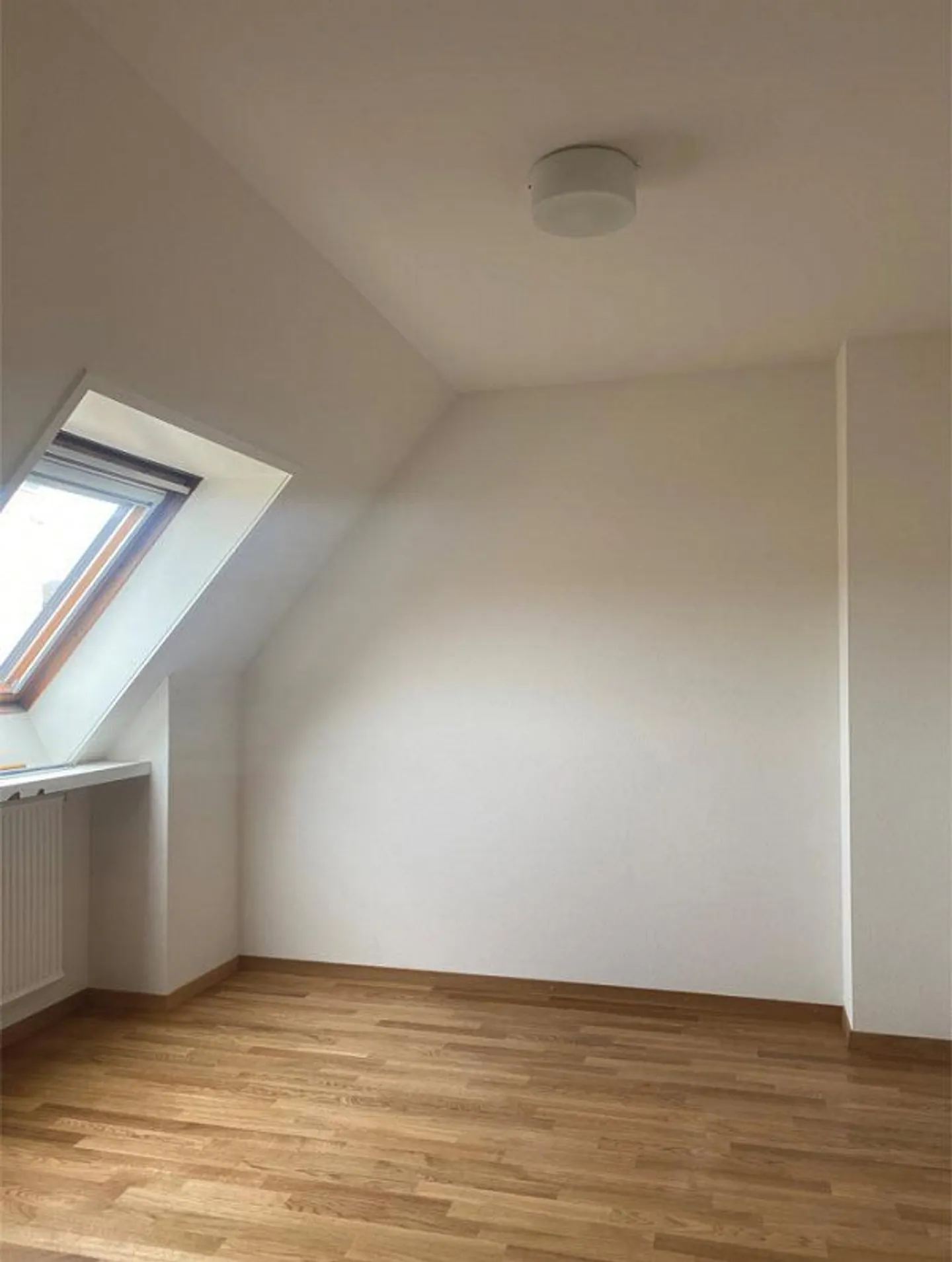 Grosszügige Wohnung mit Balkonen - Foto 7 von 12
