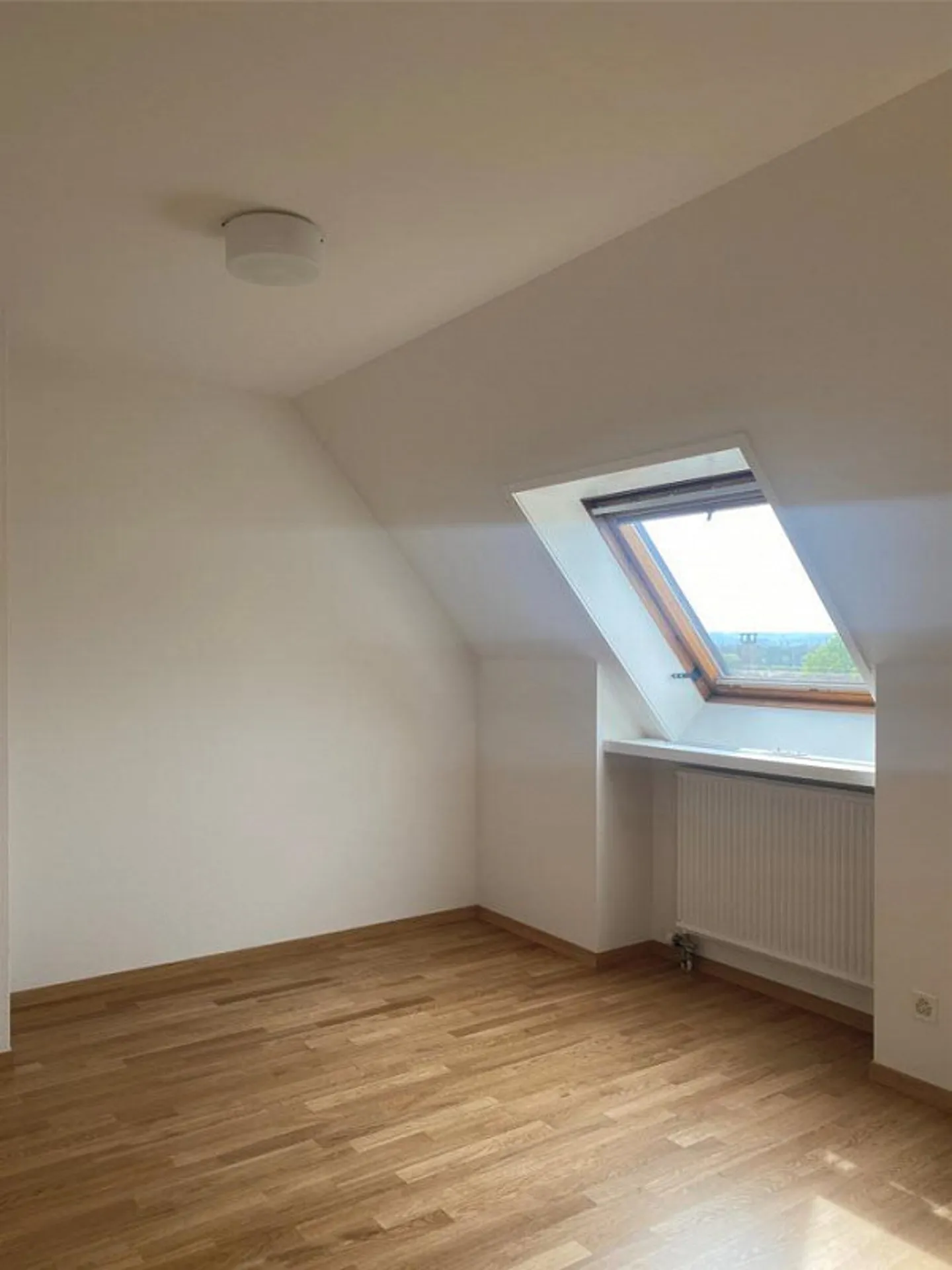 Grosszügige Wohnung mit Balkonen - Foto 9 von 12