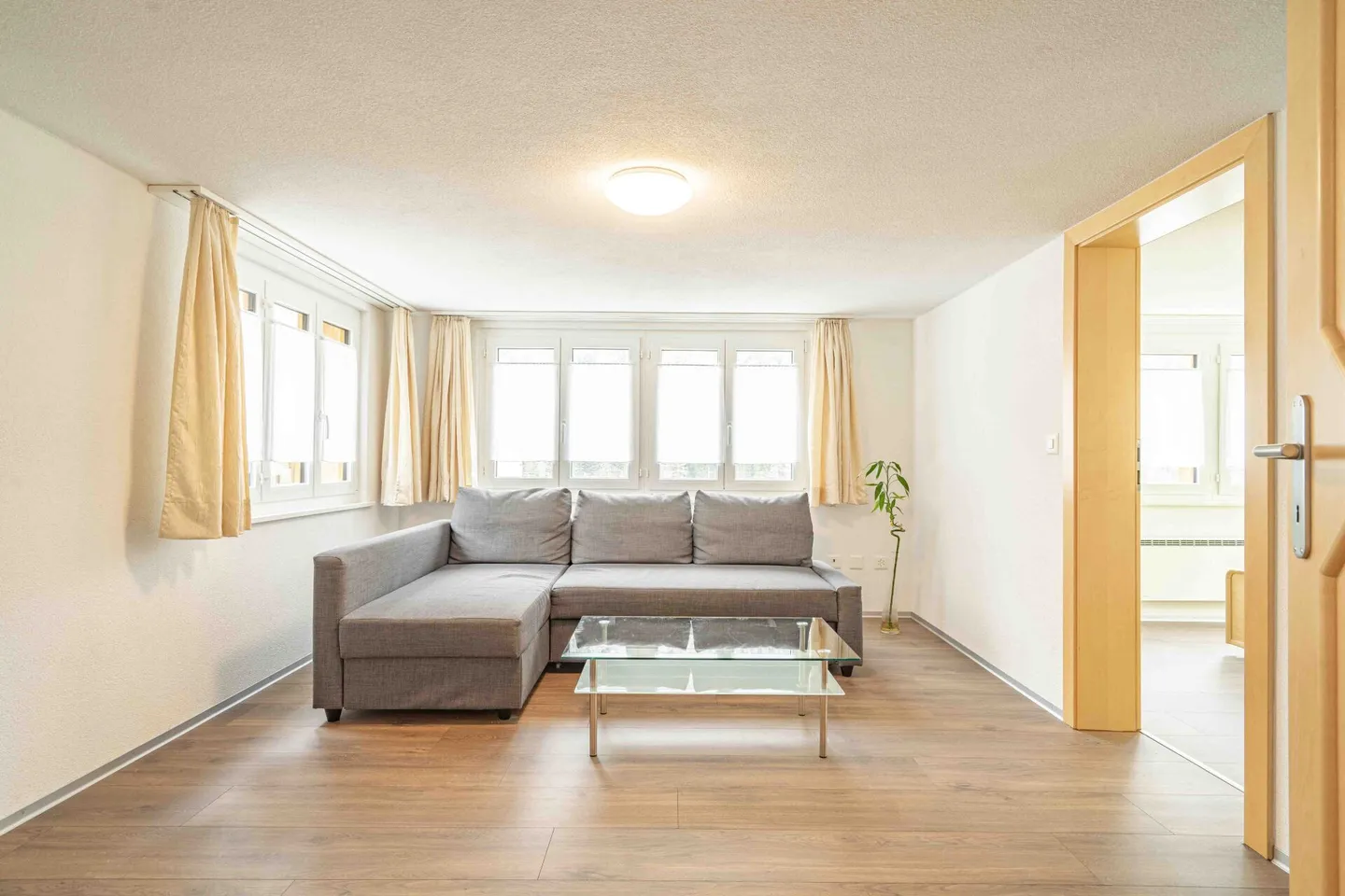 Appartamento moderno e luminoso nel Saastal - Foto 2 di 12