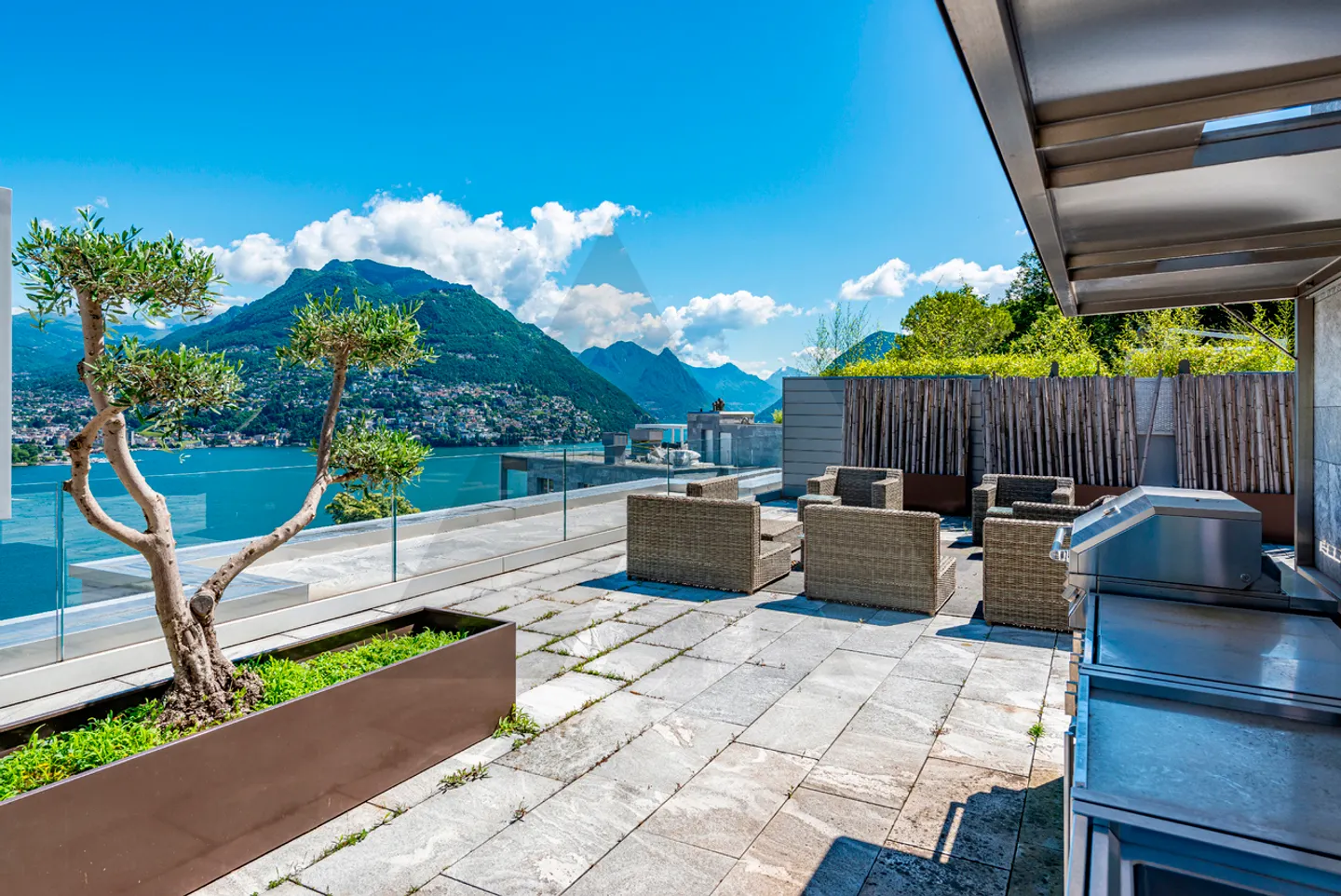 Penthouse exclusif avec vue sur le lac - Photo 3 sur 16