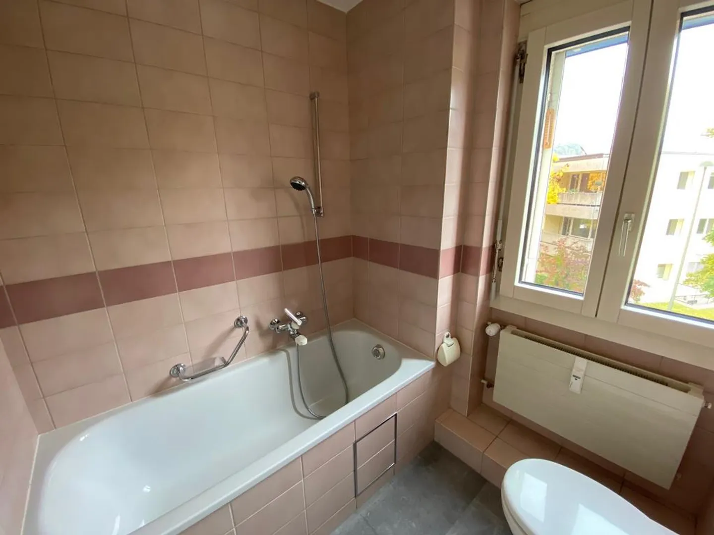 Charmante Wohnung in schöner Umgebung - Foto 3 von 6