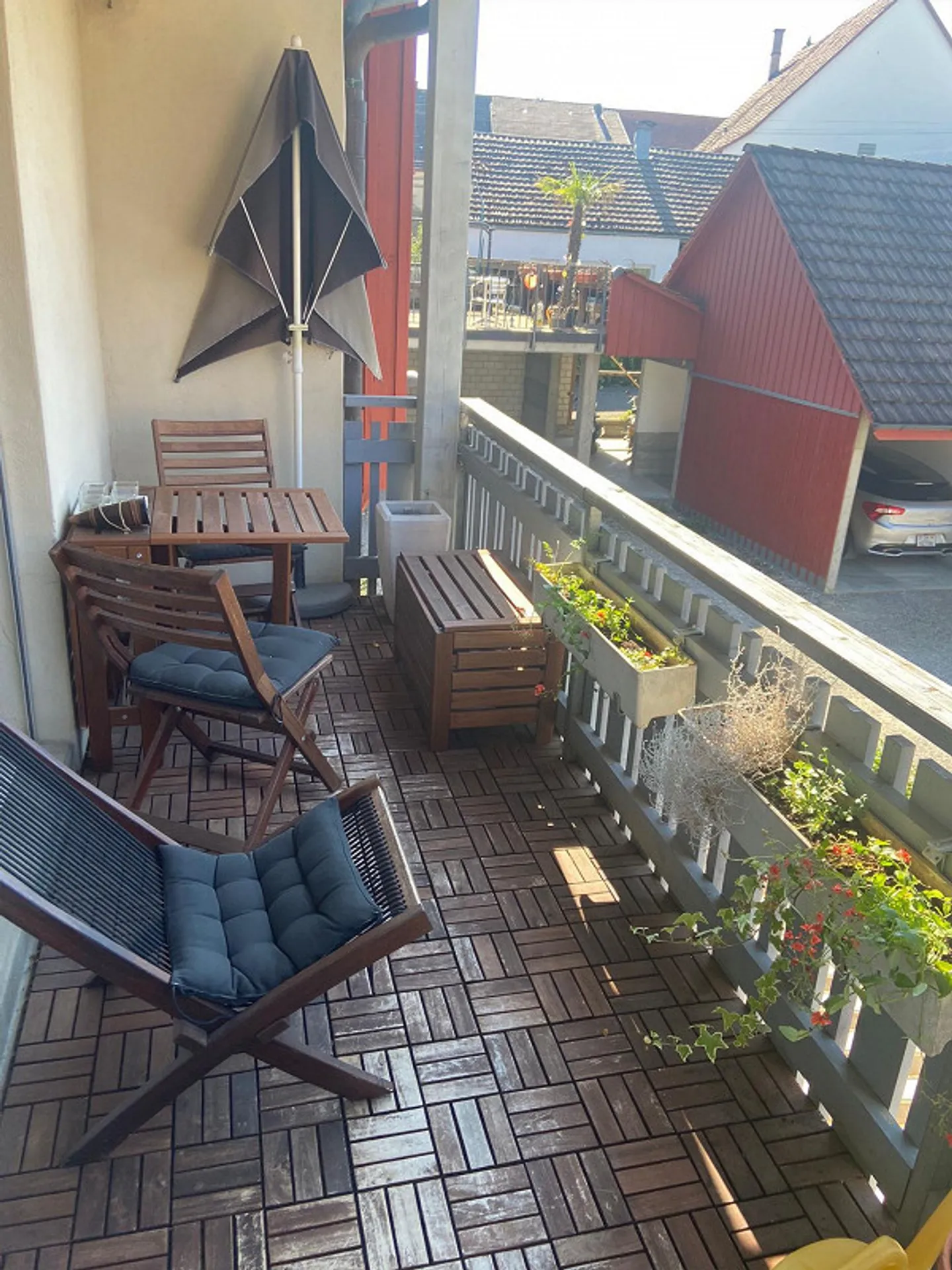 sonnige 3 1/2 Zimmer Wohnung mit Südbalkon - Foto 3 von 9