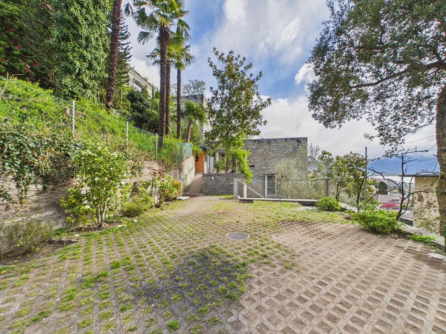 Appartamento elegante e stiloso con vista panoramica sul Lago Maggiore - Foto 11 di 13