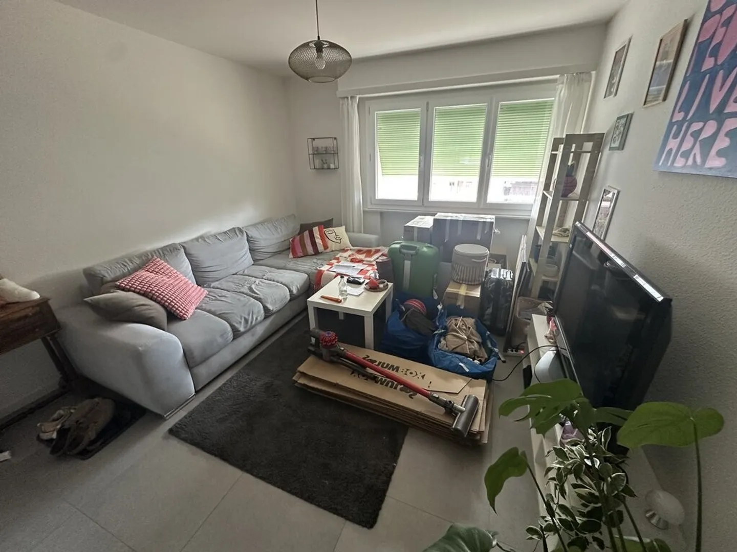 Refreshed 2-room apartment in the city center - Photo 5 of 5