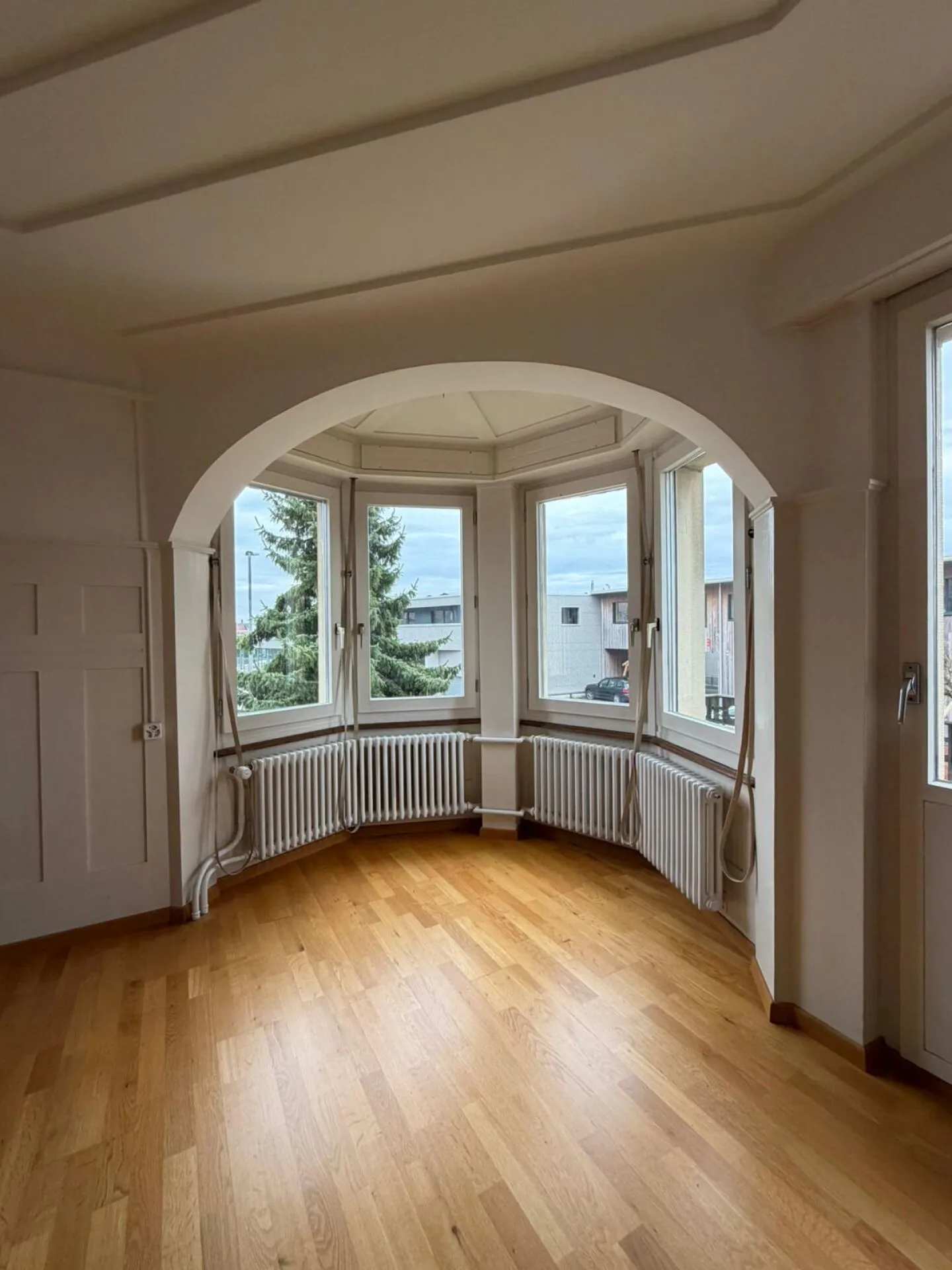 Attractive multi-family house with character in a central location in Bellach SO - Photo 18 of 31