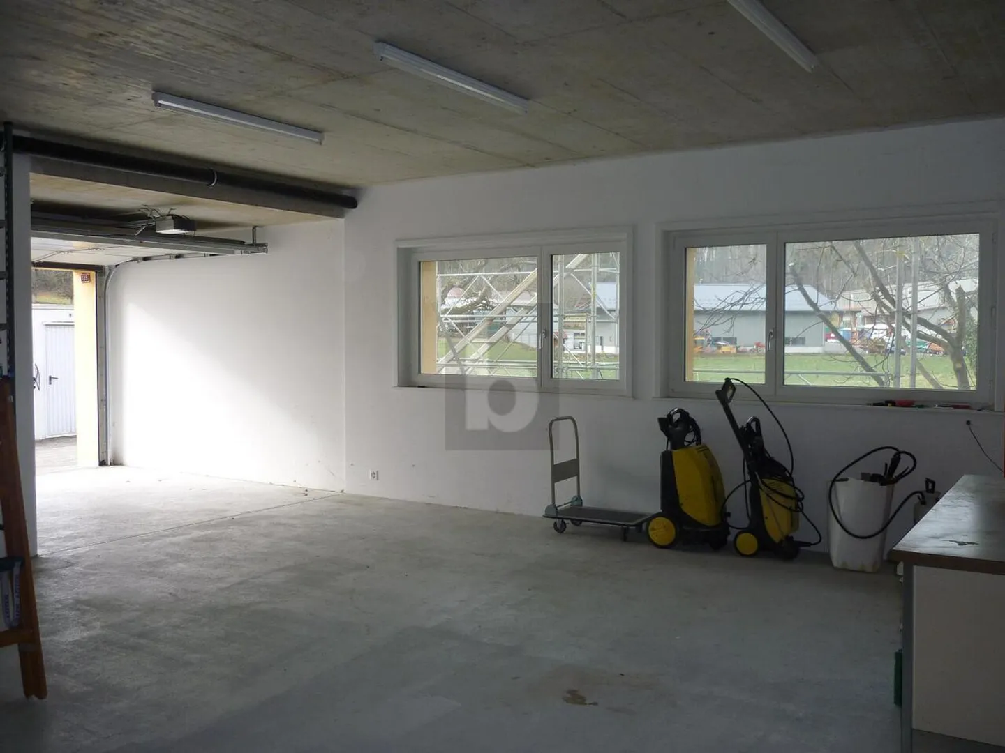 Immeuble mixte à louer - Photo 4 sur 6