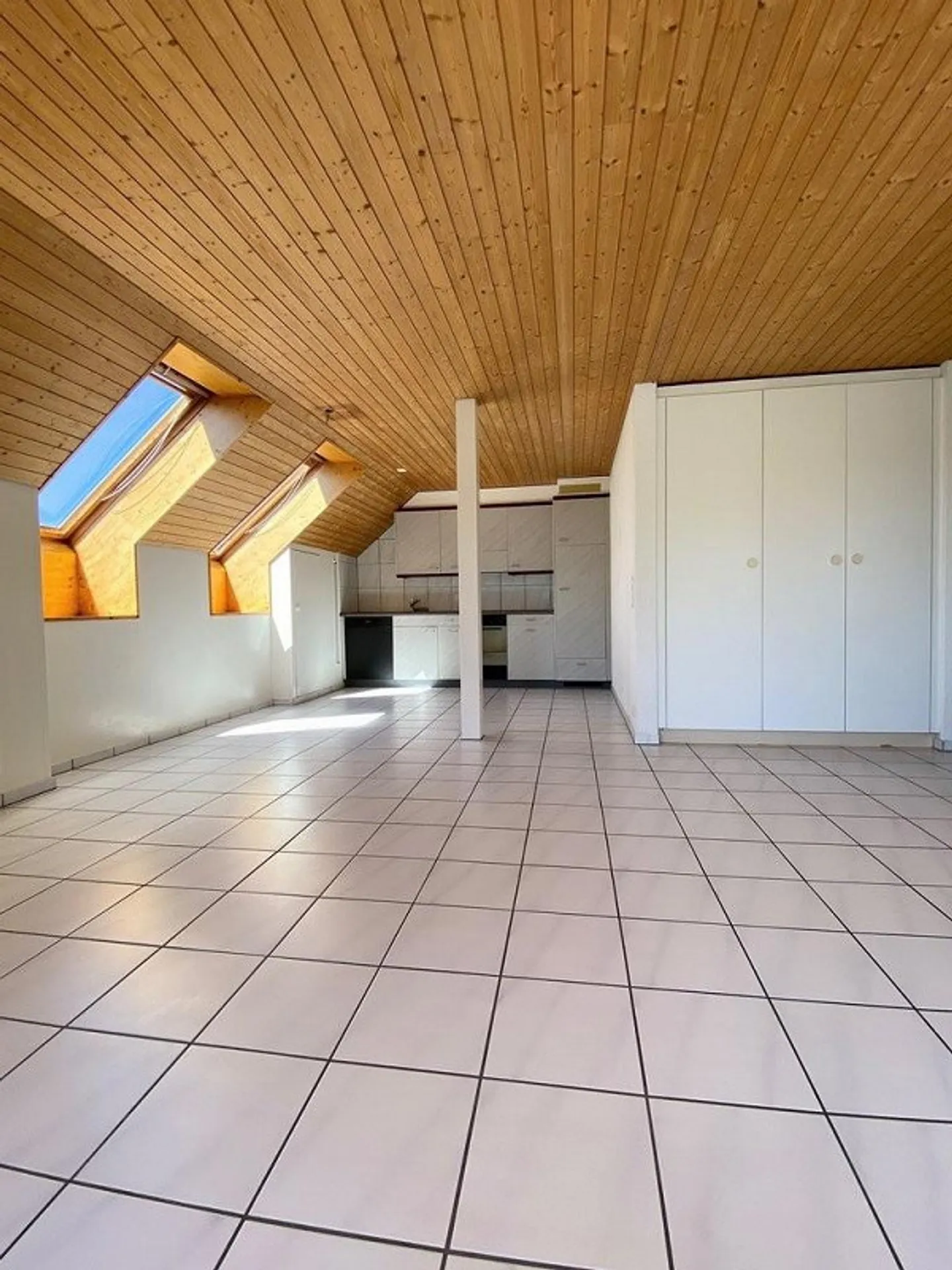 Great penthouse apartment for connoisseurs - Photo 2 of 6