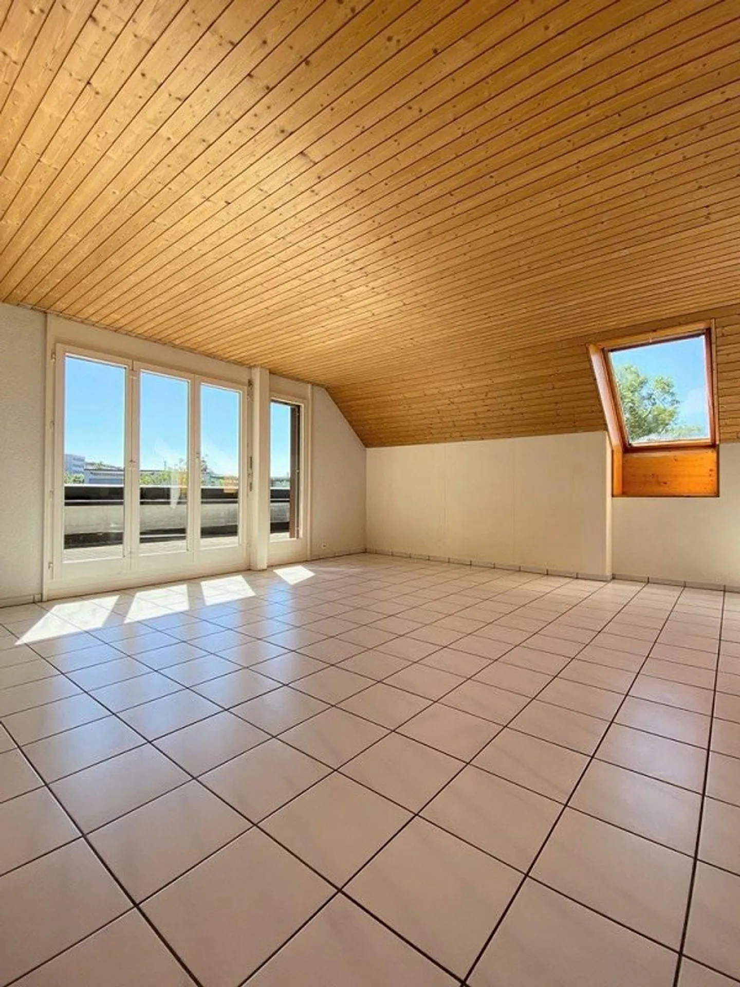 Great penthouse apartment for connoisseurs - Photo 3 of 6