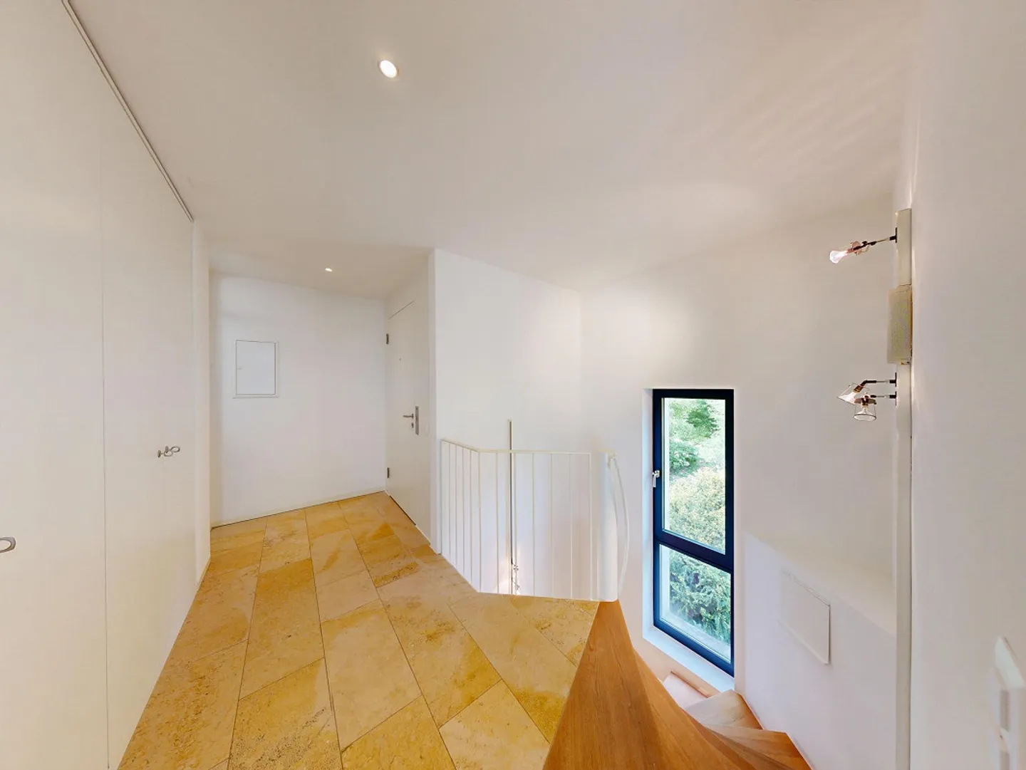4.5-Room Terrace Apartment with Breathtaking Views - Photo 6 of 17