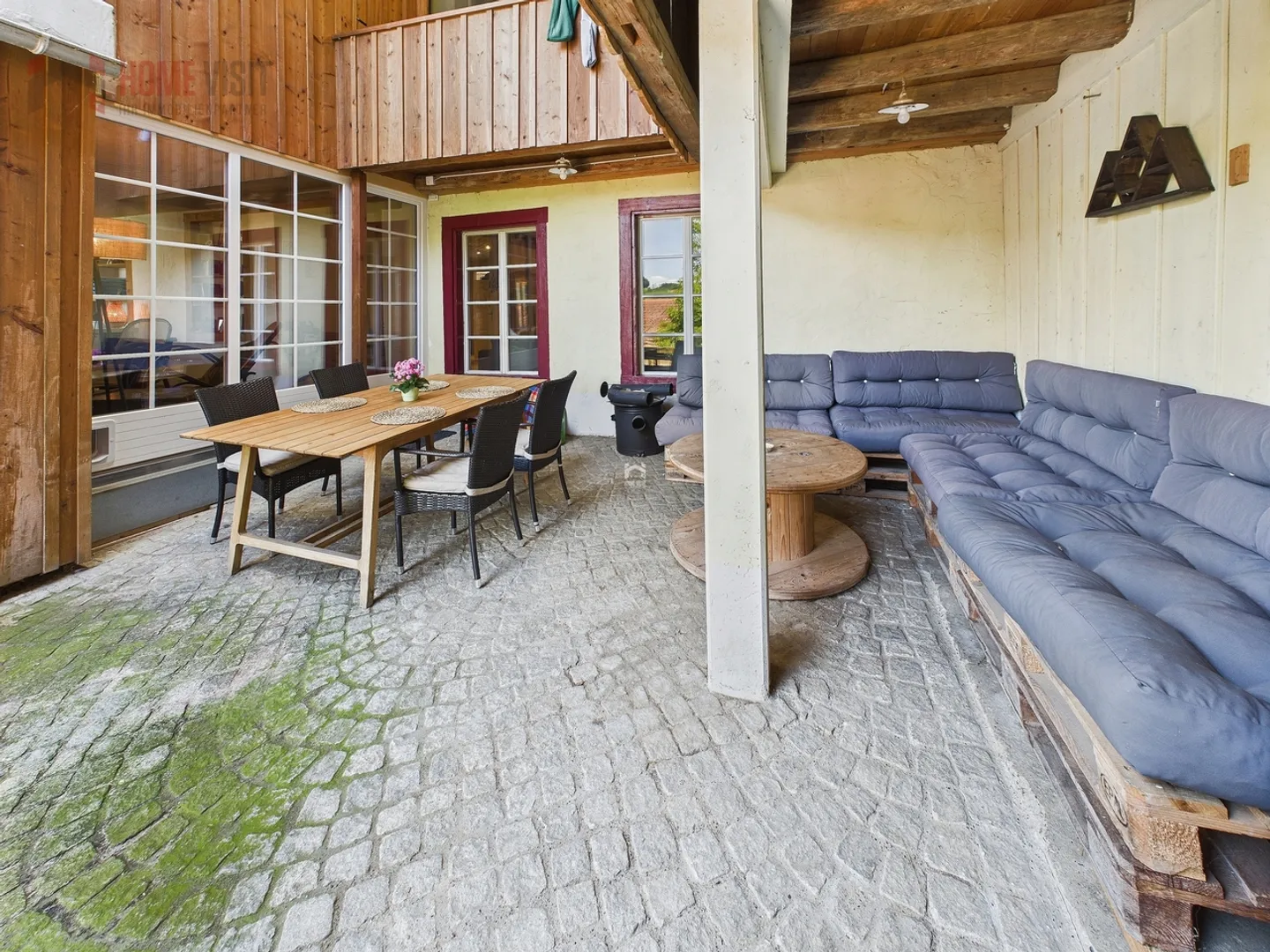 Charming Farmhouse Apartment - Photo 9 of 18