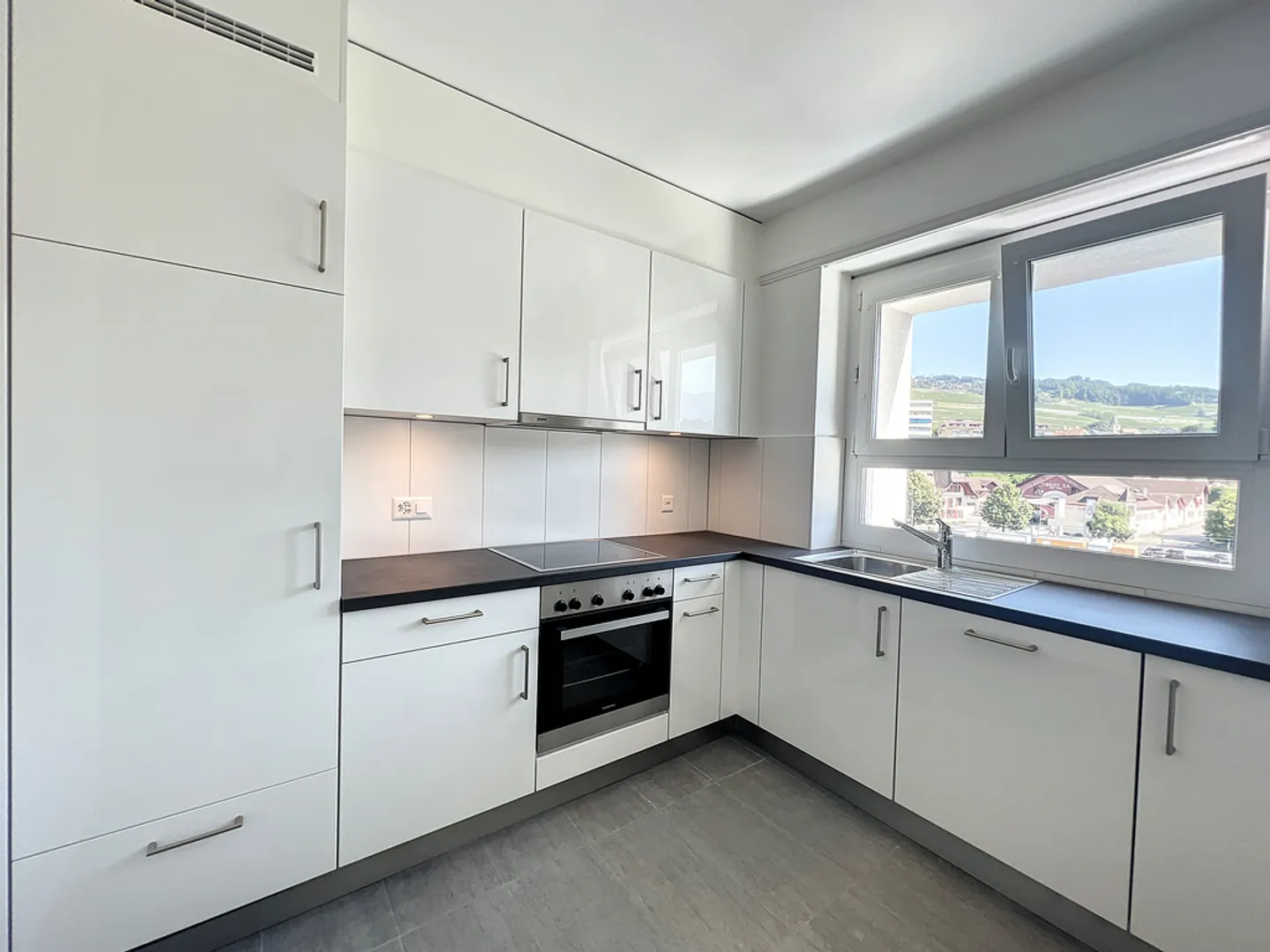 Appartement rénové à Vevey - Photo 1 sur 11