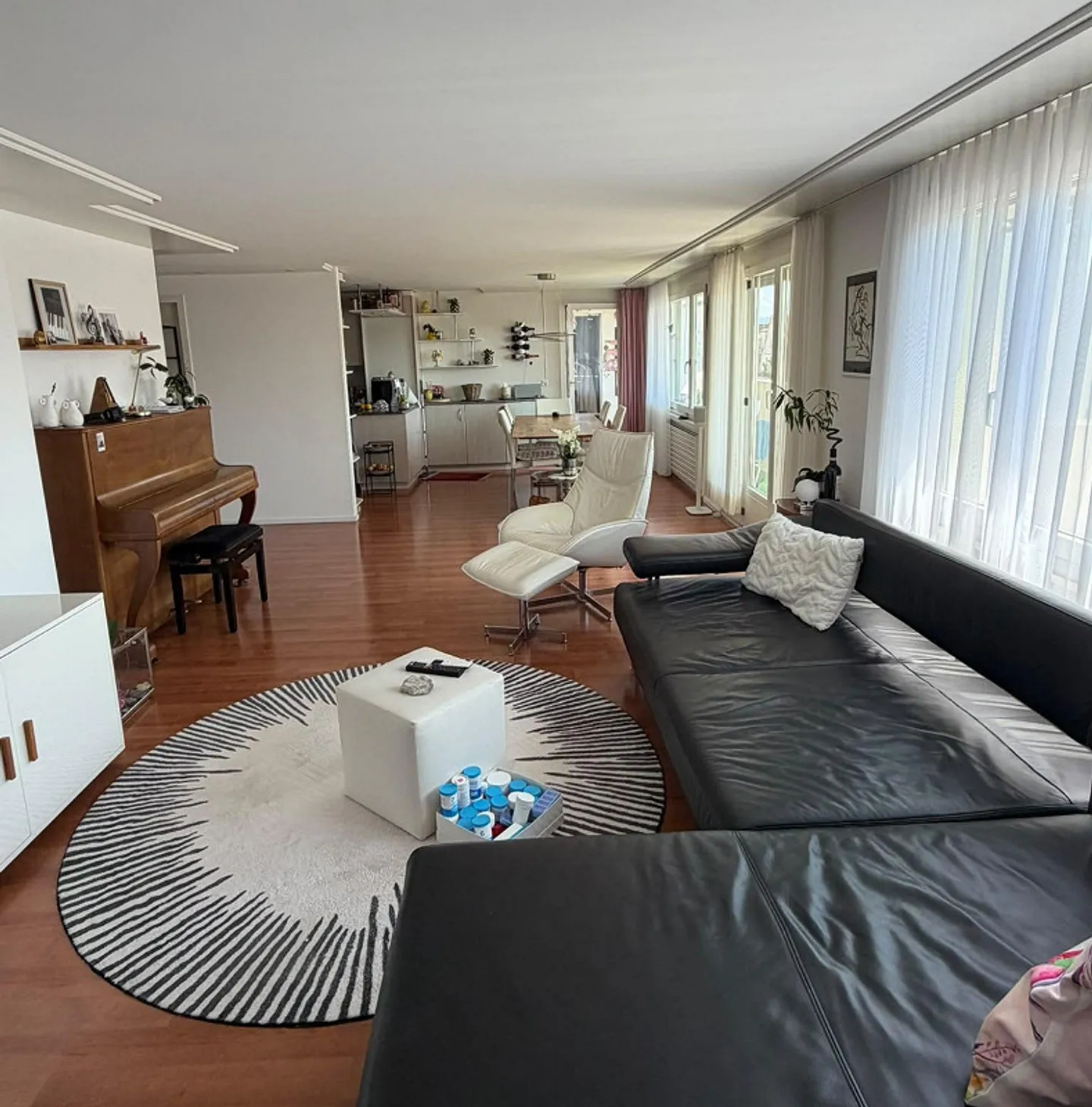 Ampio appartamento di 5½ locali con balcone sud e vista panoramica sul Säntis - Foto 1 di 15