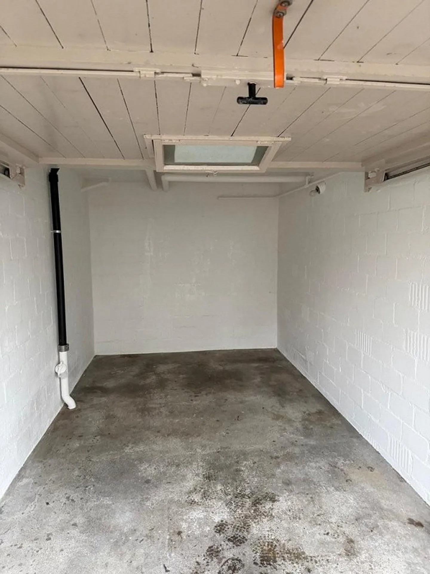 Garage zur Miete in Regensdorf - Foto 1 von 3