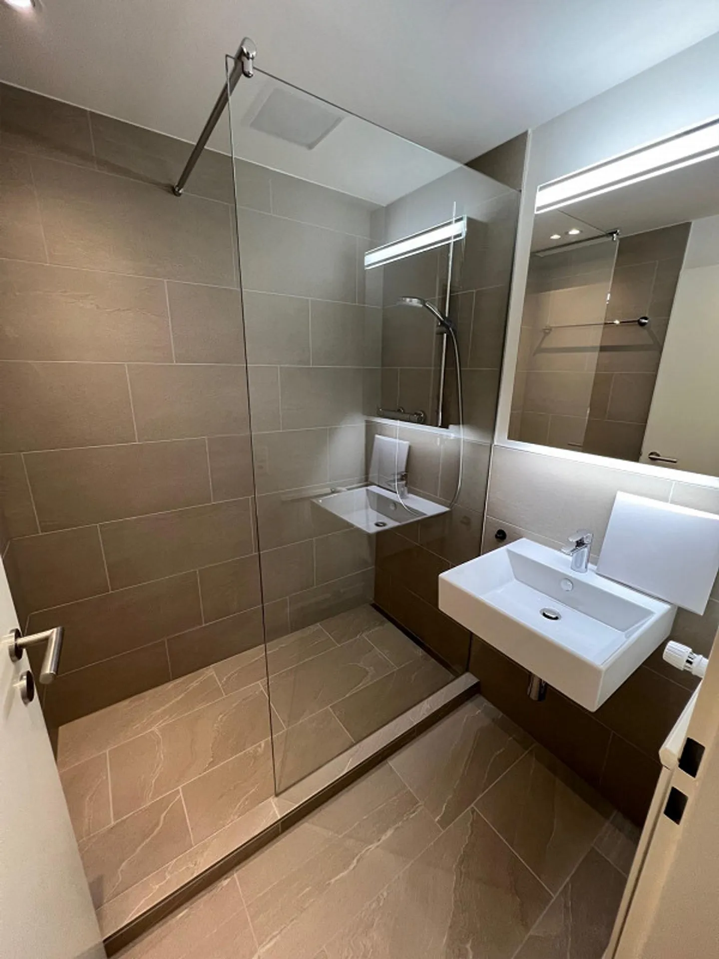 Stilvoll und modern | Ihr neues Zuhause - Foto 7 von 8