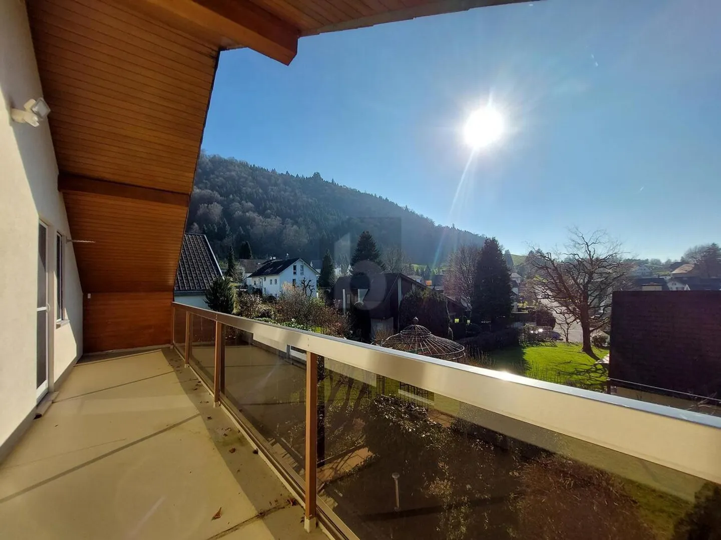 IDEAL FOR NATURE AND GARDEN LOVERS - Photo 1 of 6