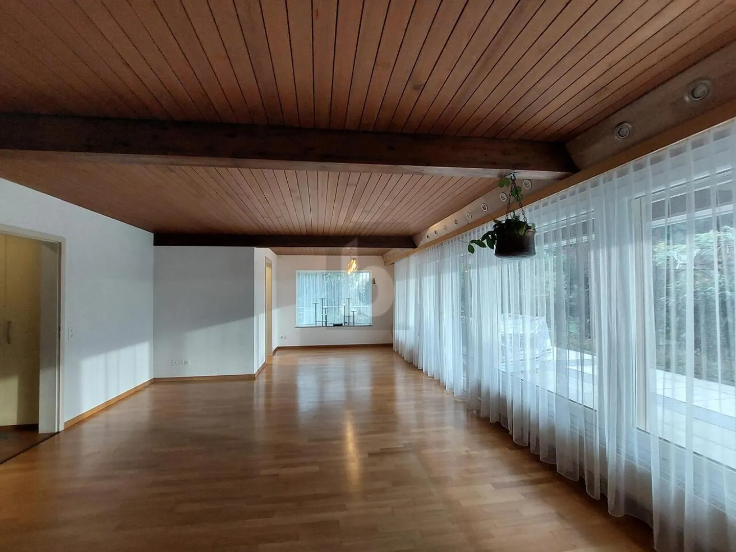 IDEAL FOR NATURE AND GARDEN LOVERS - Photo 2 of 6