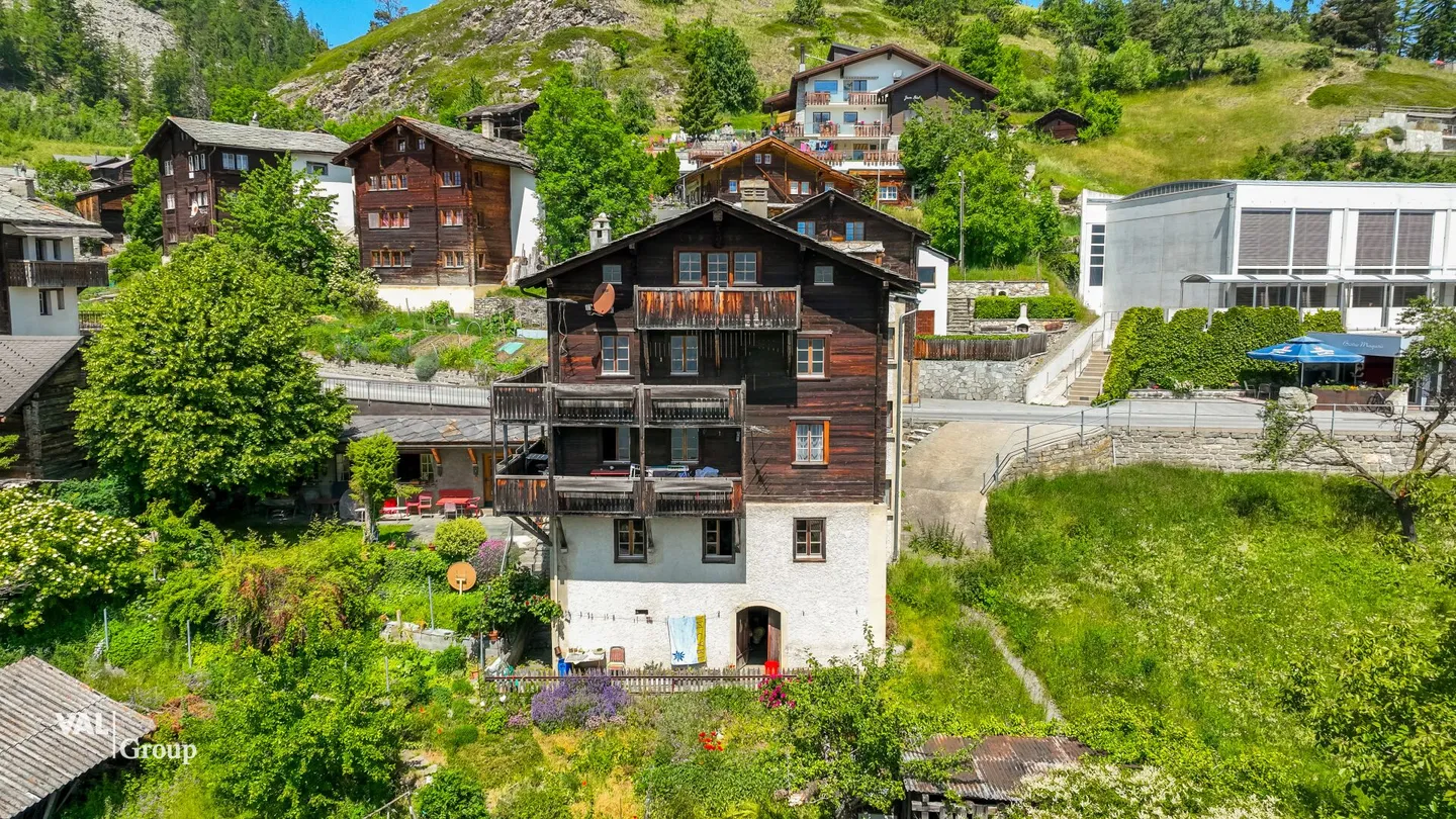 Un ensemble unique avec potentiel - Vivre, louer, concevoir - Photo 31 sur 33