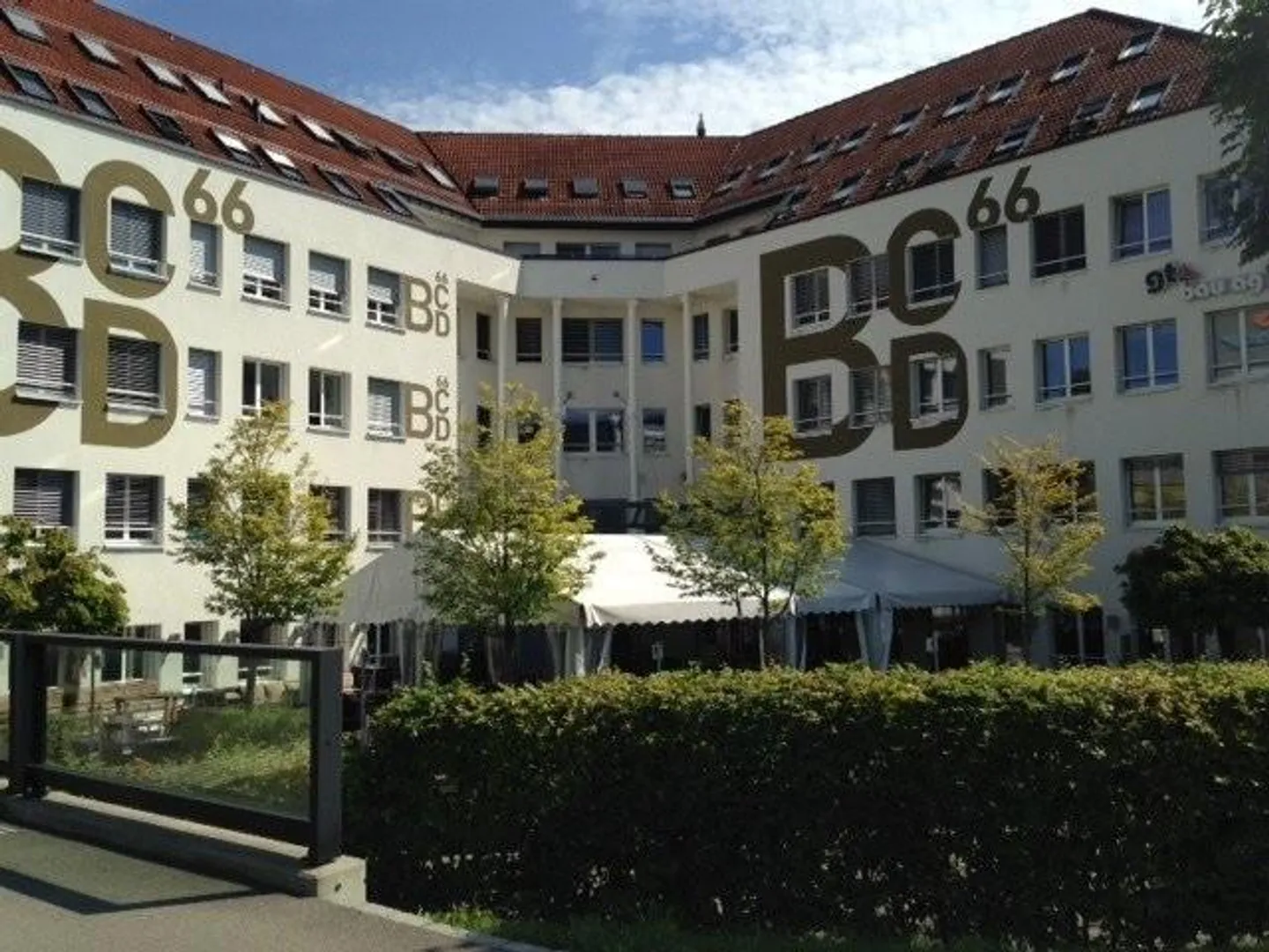 Parkplatz in Dübendorf - Foto 1 von 1