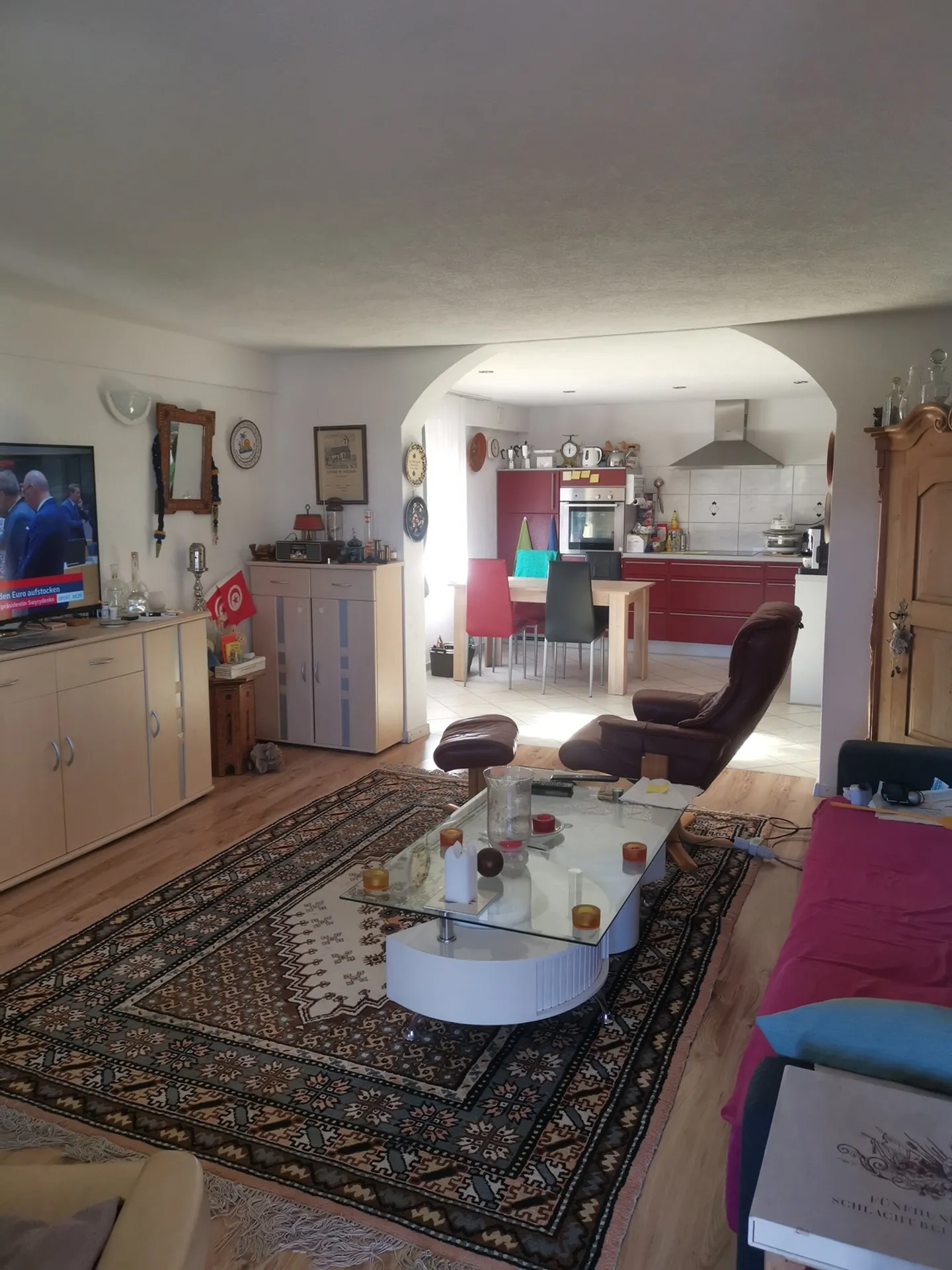 3½ ZI-WOHNUNG IN HEIMBERG (BE), MÖBLIERT, TEMPORÄR - Foto 1 von 7
