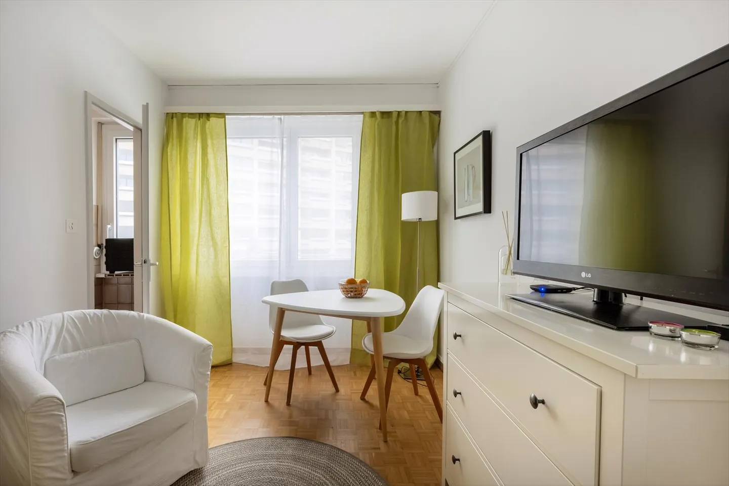 Appartement meublé - Photo 3 sur 8