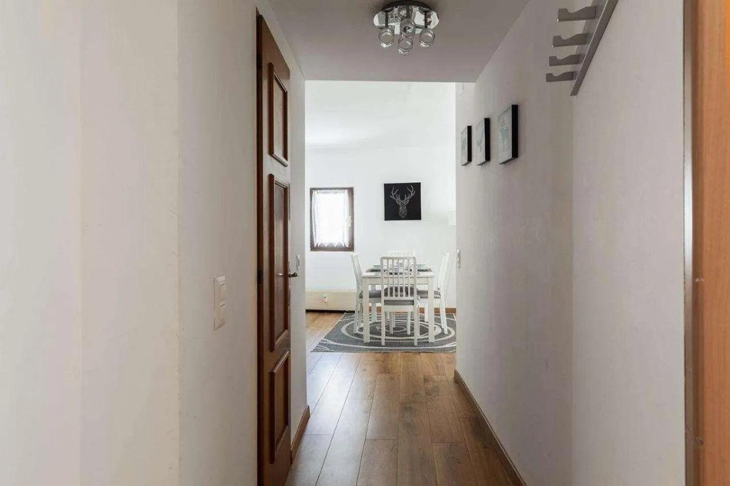 Silvaplana - Elegant 3.5 Room Apartment - Photo 7 of 8