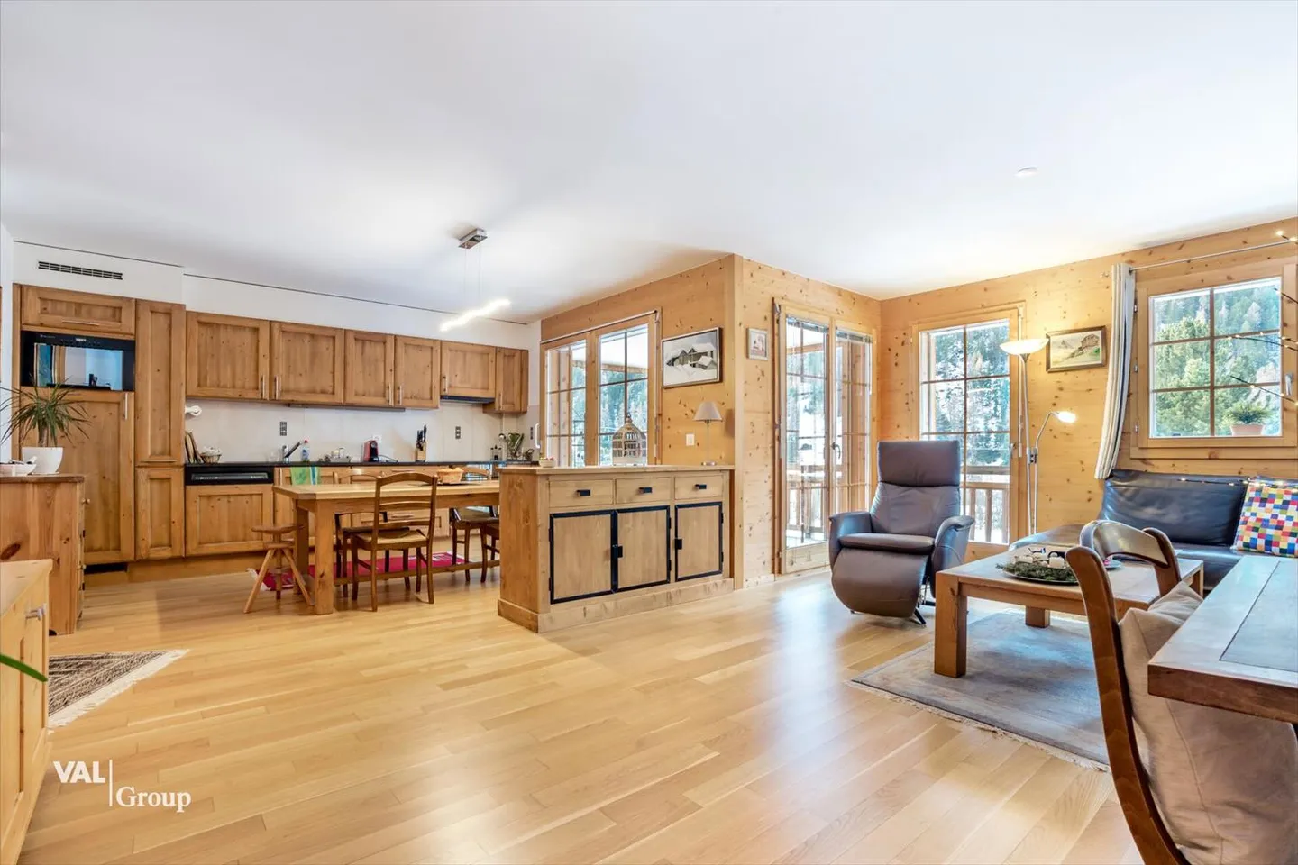 Magnificent apartment with spectacular views of the Dent Blanche - Photo 1 of 13