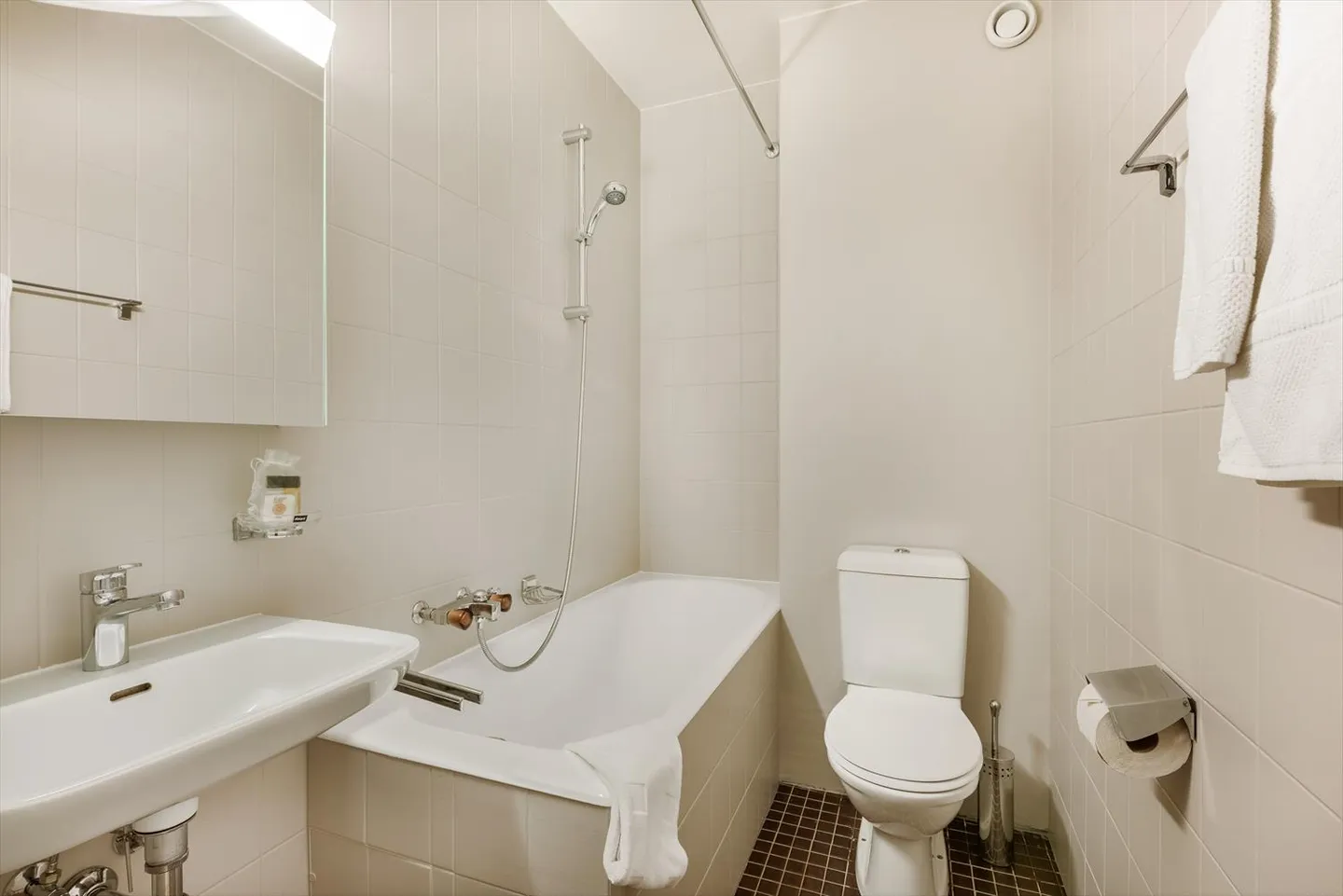 Appartement meublé - Photo 7 sur 8