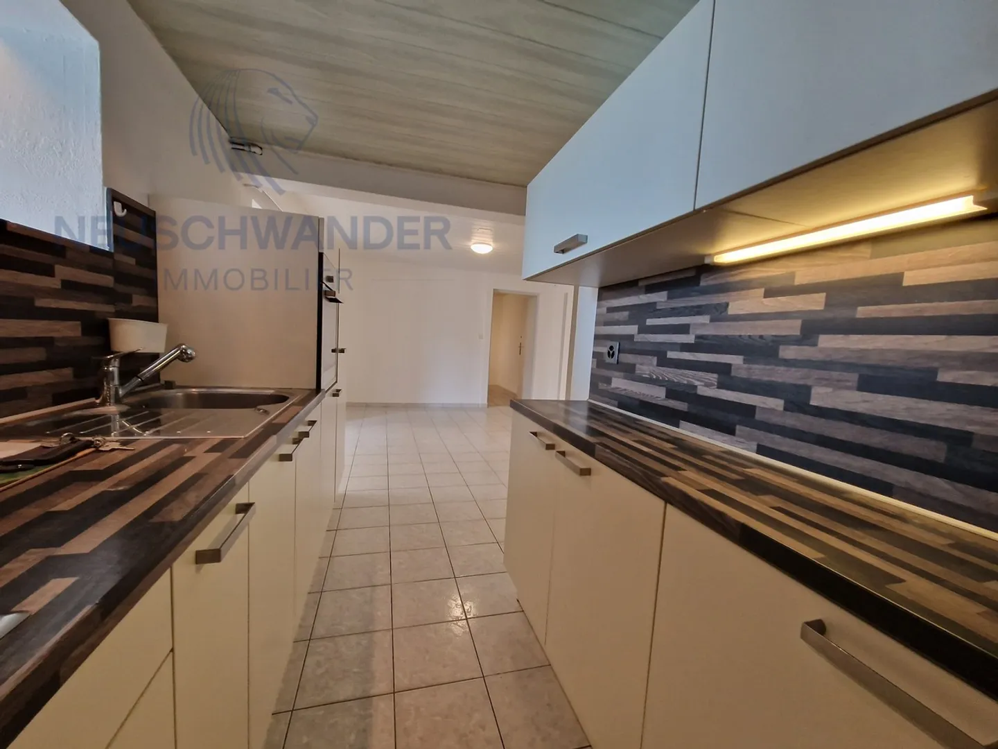 Dans une maison locative de deux logements - Photo 5 sur 8