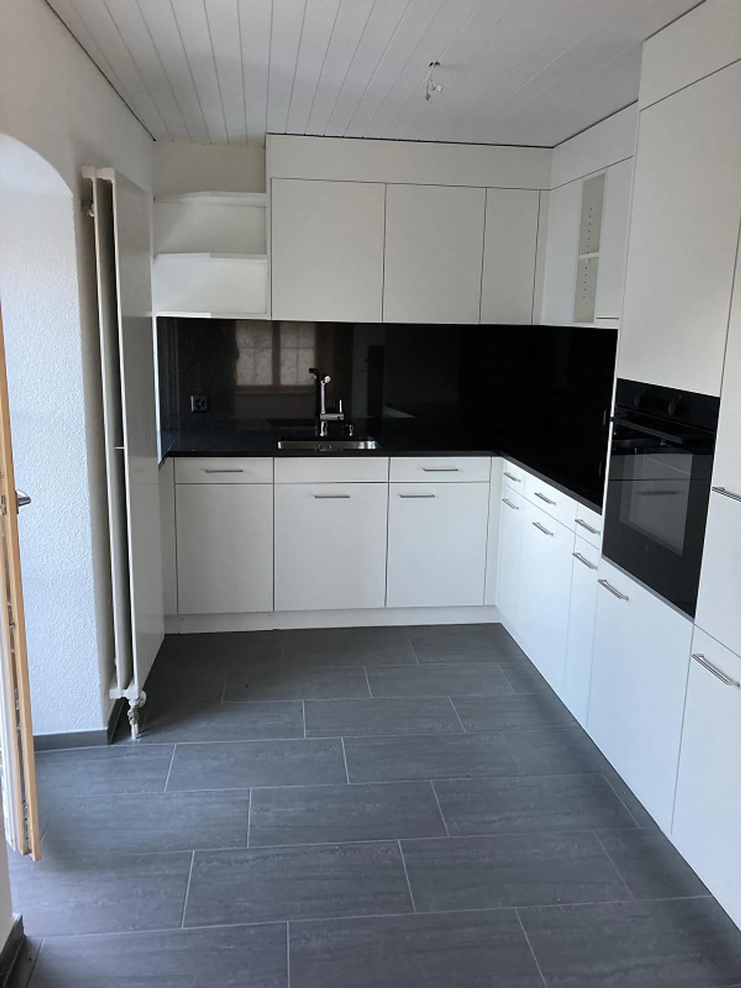 Bright apartment with balcony in the rectory of Fläsch - Photo 3 of 6