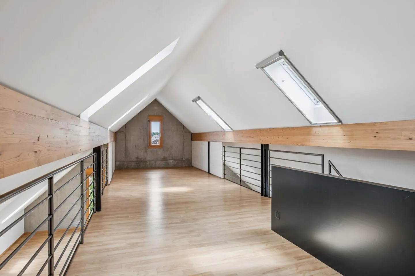 Grosszügige Loftwohnung mit Loggia und Galerie - Foto 4 von 8