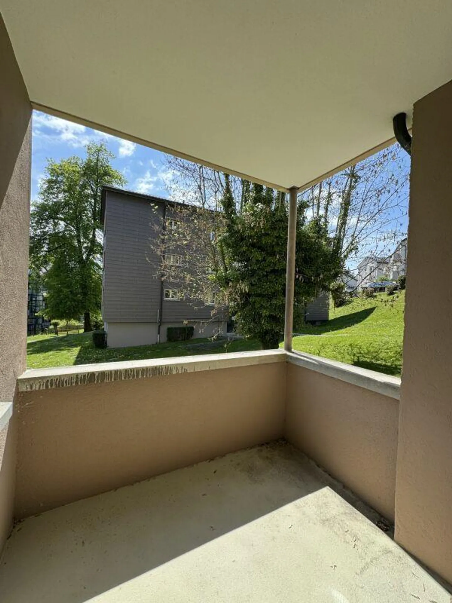 Charming 4.5-room apartment on the ground floor - Photo 8 of 8
