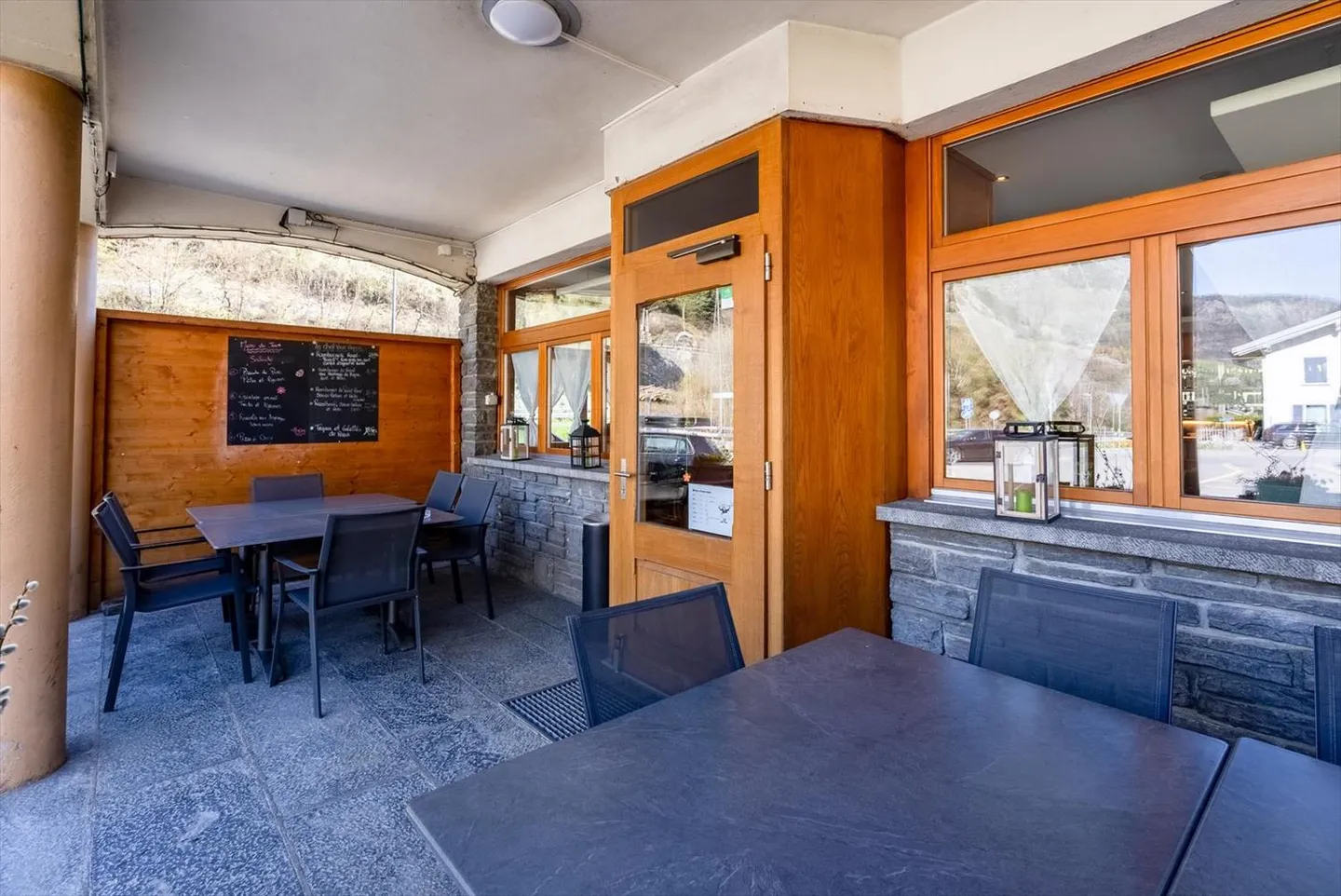 Apartment for sale - Photo 2 of 12