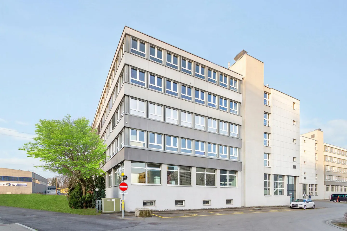 Büro-/Gewerbefläche nahe am Bahnhof Glattbrugg - Foto 1 von 12