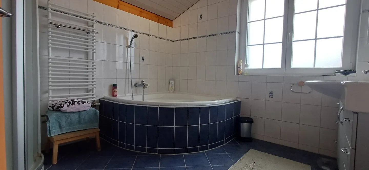 Incantevole Casa Familiare in Zona Tranquilla - Foto 8 di 8
