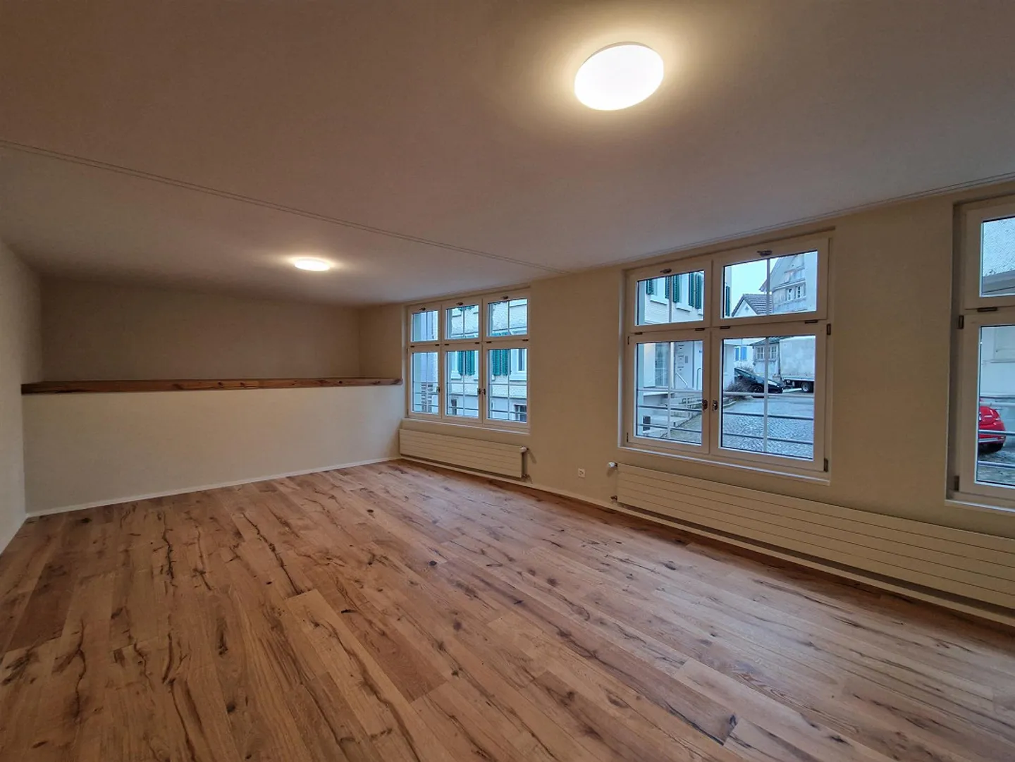 Ottimo appartamento singolo recentemente ristrutturato nel centro di Herisau - Foto 3 di 10