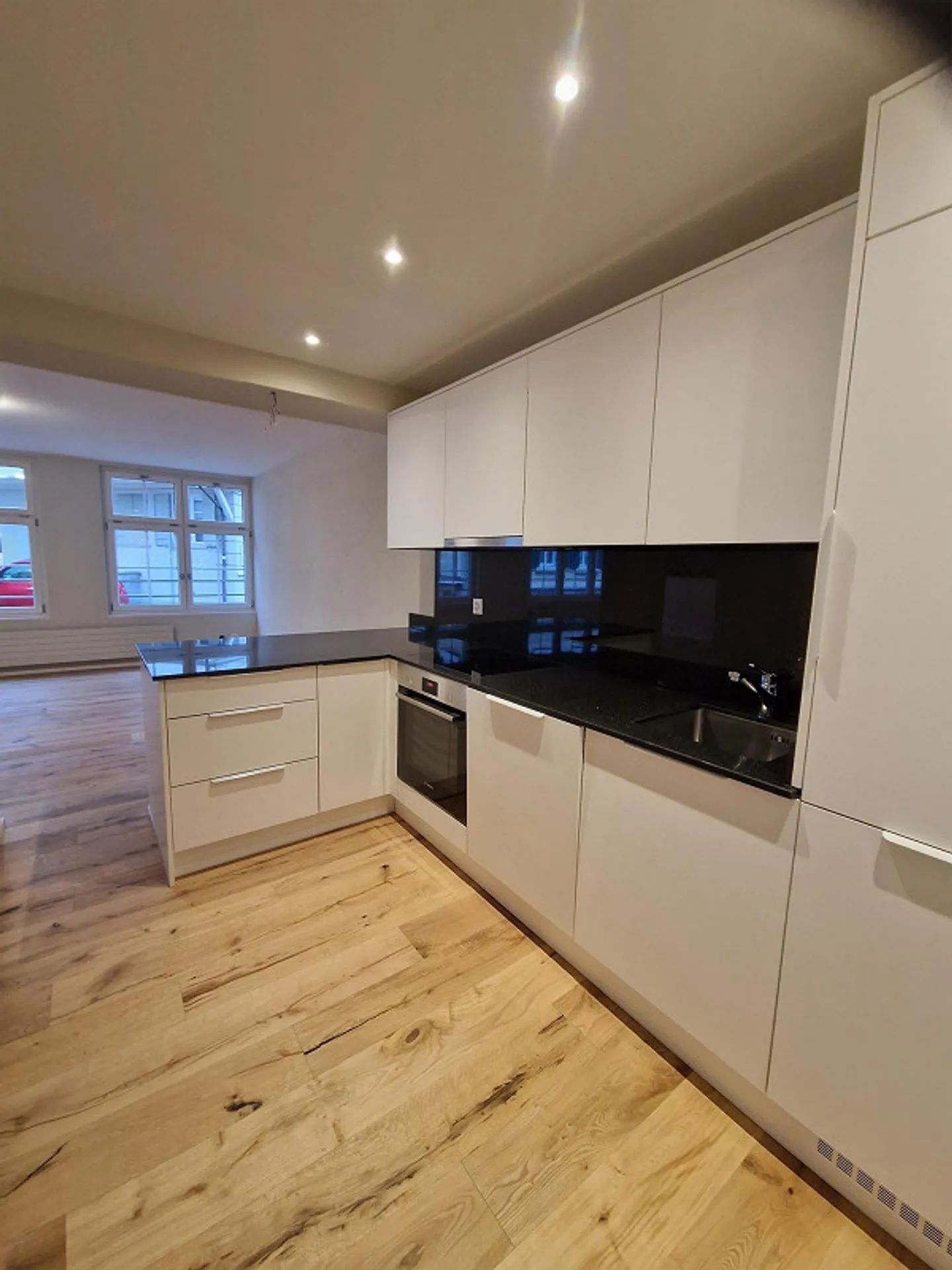 Ottimo appartamento singolo recentemente ristrutturato nel centro di Herisau - Foto 6 di 10