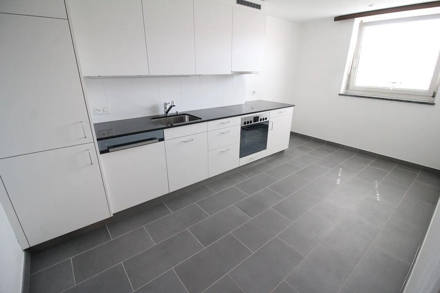 Appartamento moderno nel centro di Neuhausen - Foto 2 di 10