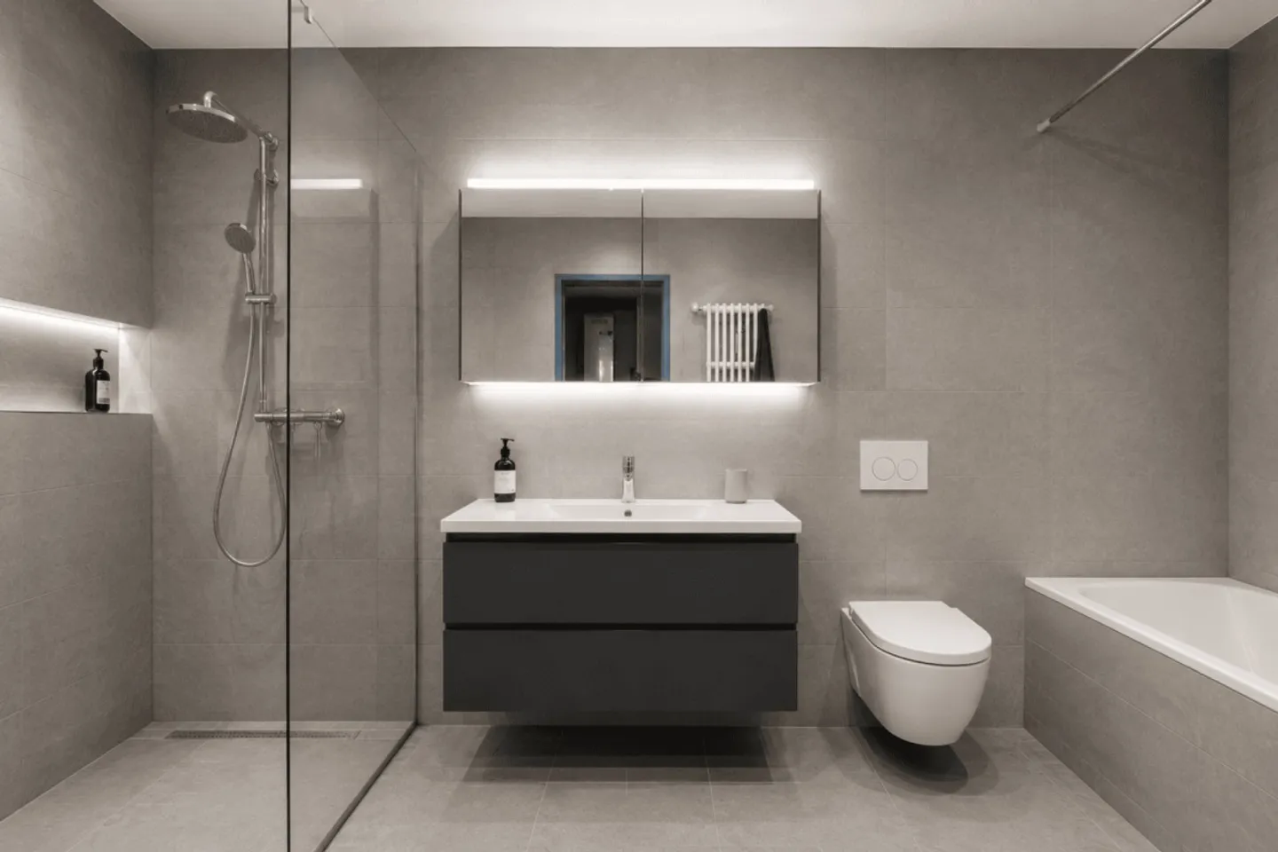 Appartement penthouse spacieux de 5,5 pièces avec vaste terrasse sur le toit et potentiel d'aménagement individuel - Photo 6 sur 10