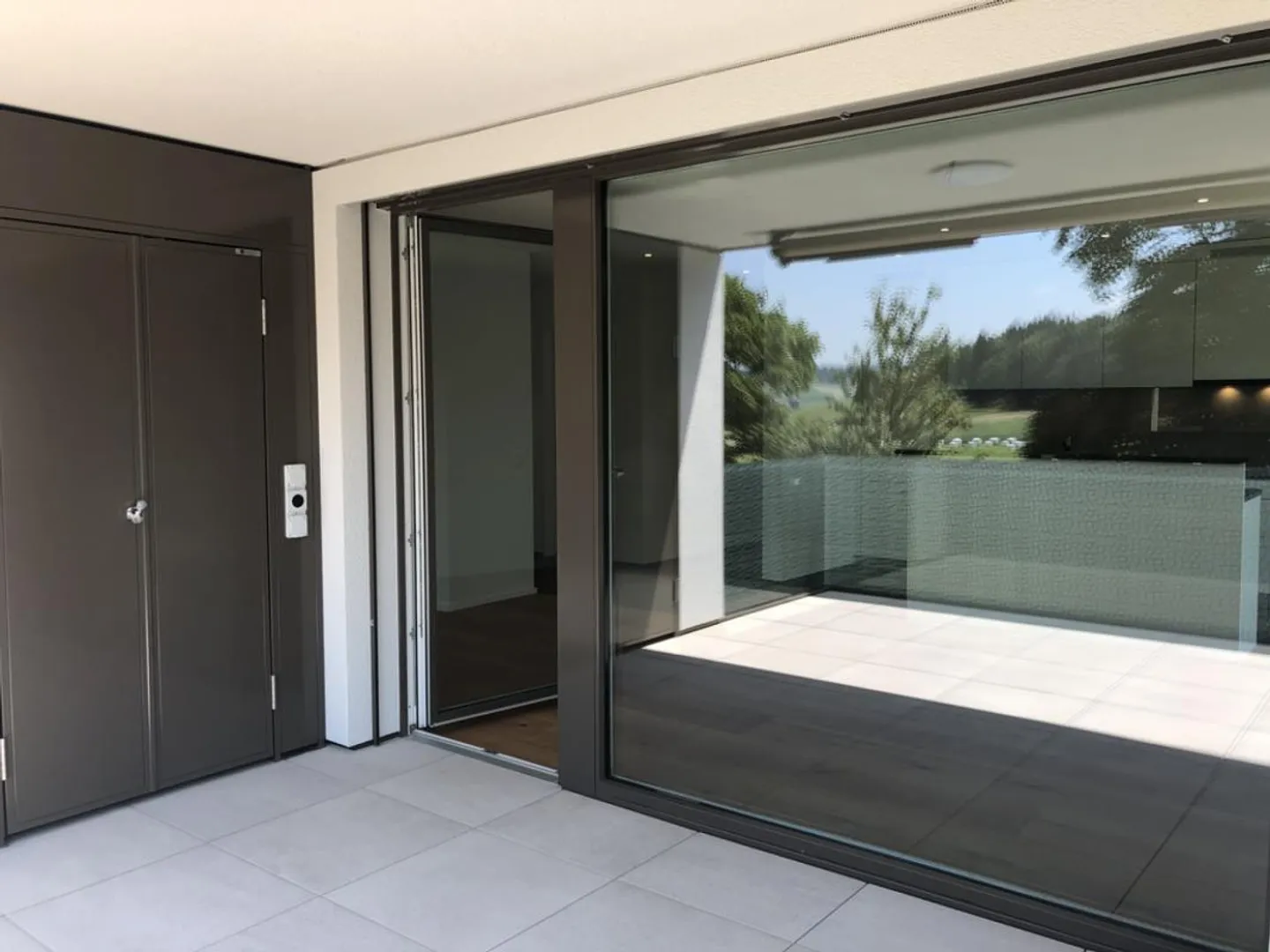 Family apartment with high standard of development and garden seating area - Photo 1 of 6