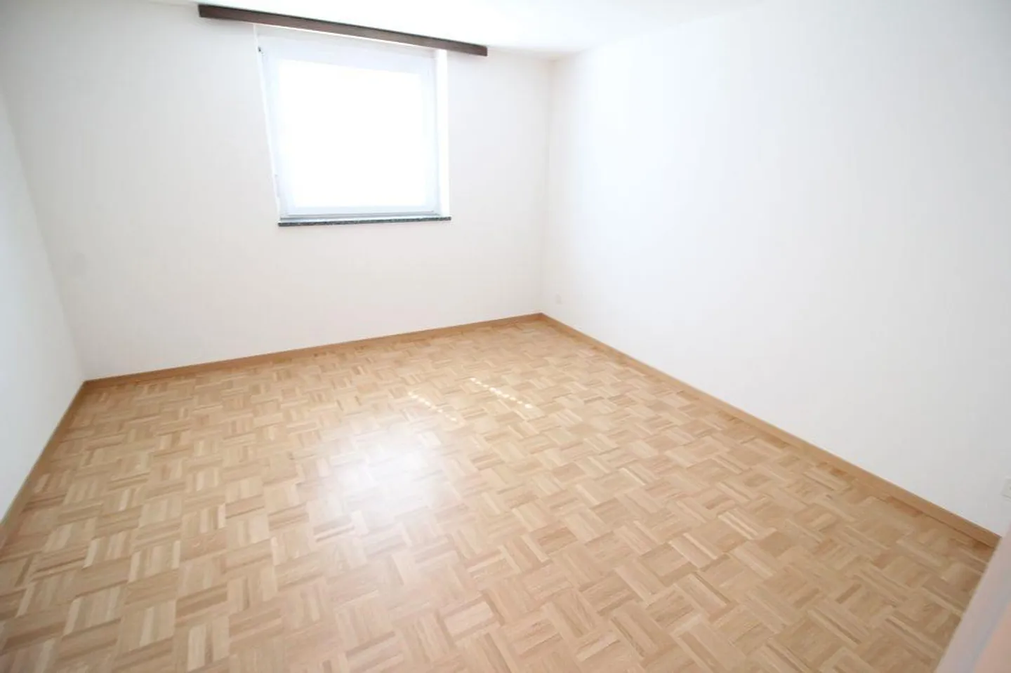 Appartamento moderno nel centro di Neuhausen - Foto 7 di 10