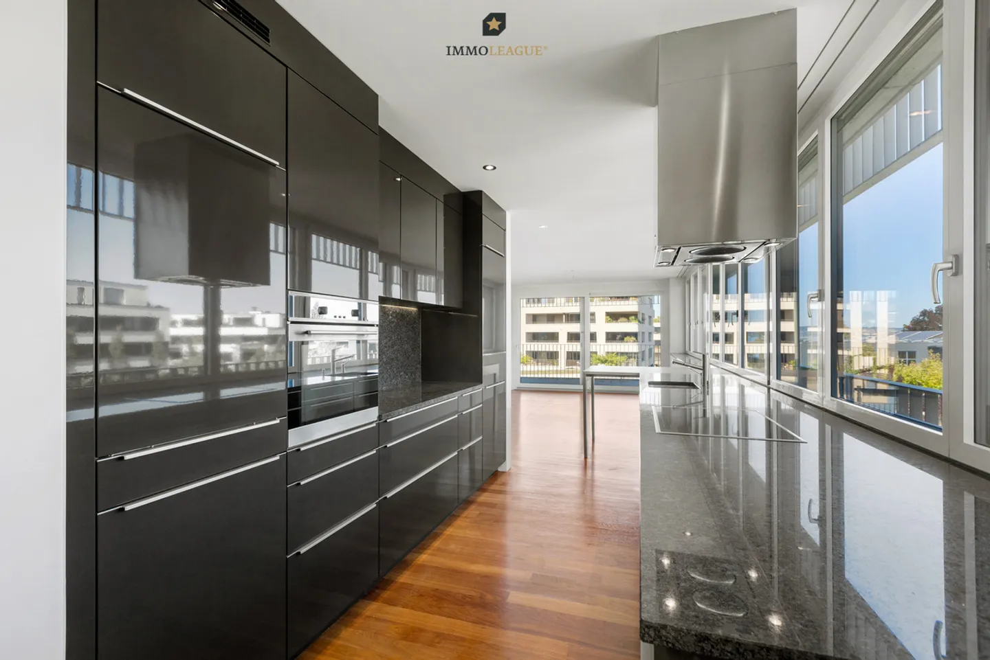 Lake View and Two Terraces – Living at the Highest Level. - Photo 5 of 12