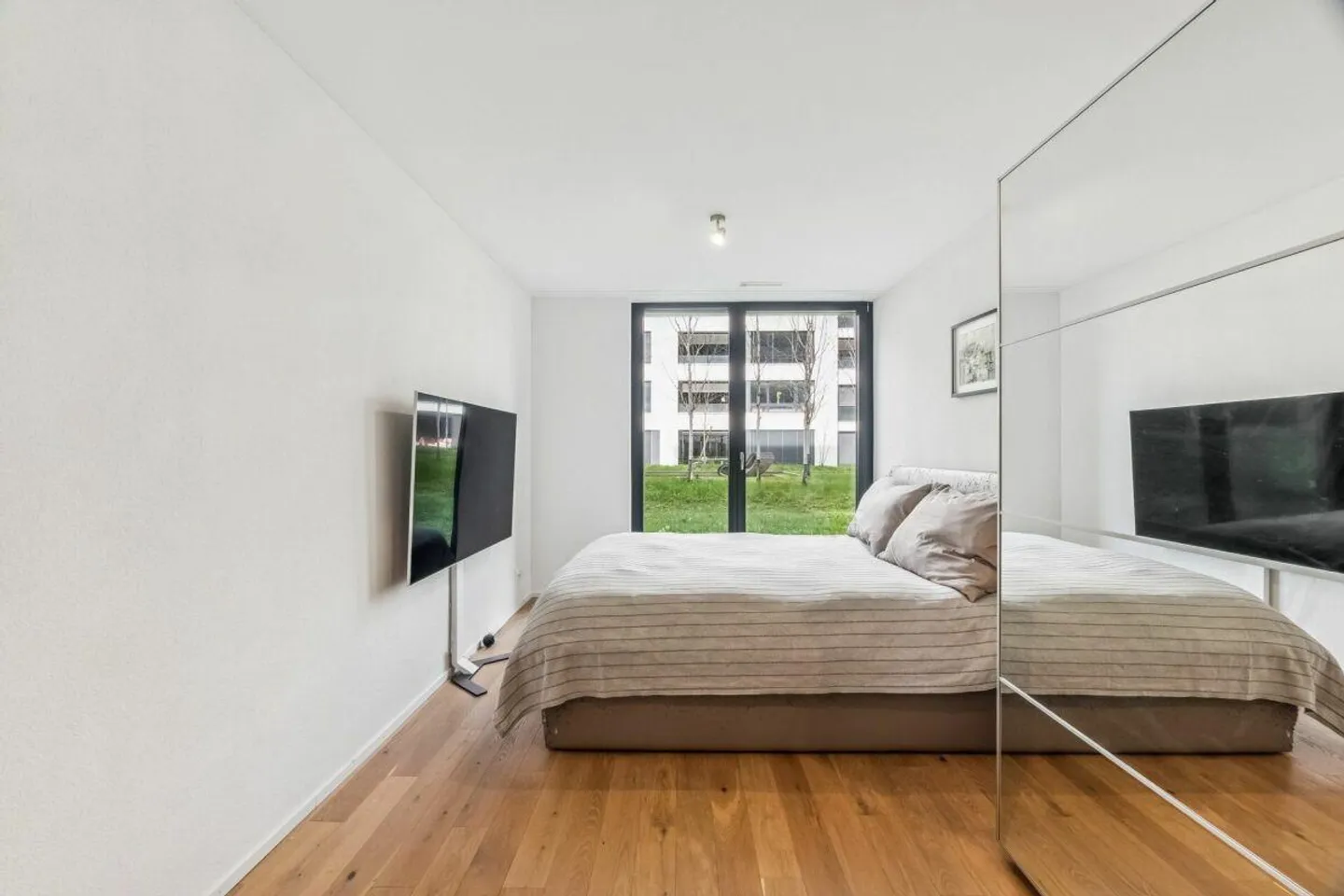 Garden Apartment in Glattpark - Photo 5 of 15