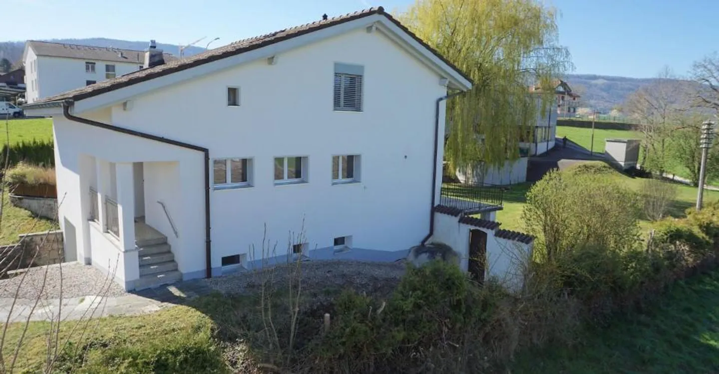 ARI-258 - Detached house with 6.5 rooms on a plot of 1,572 m2 - Photo 1 of 11