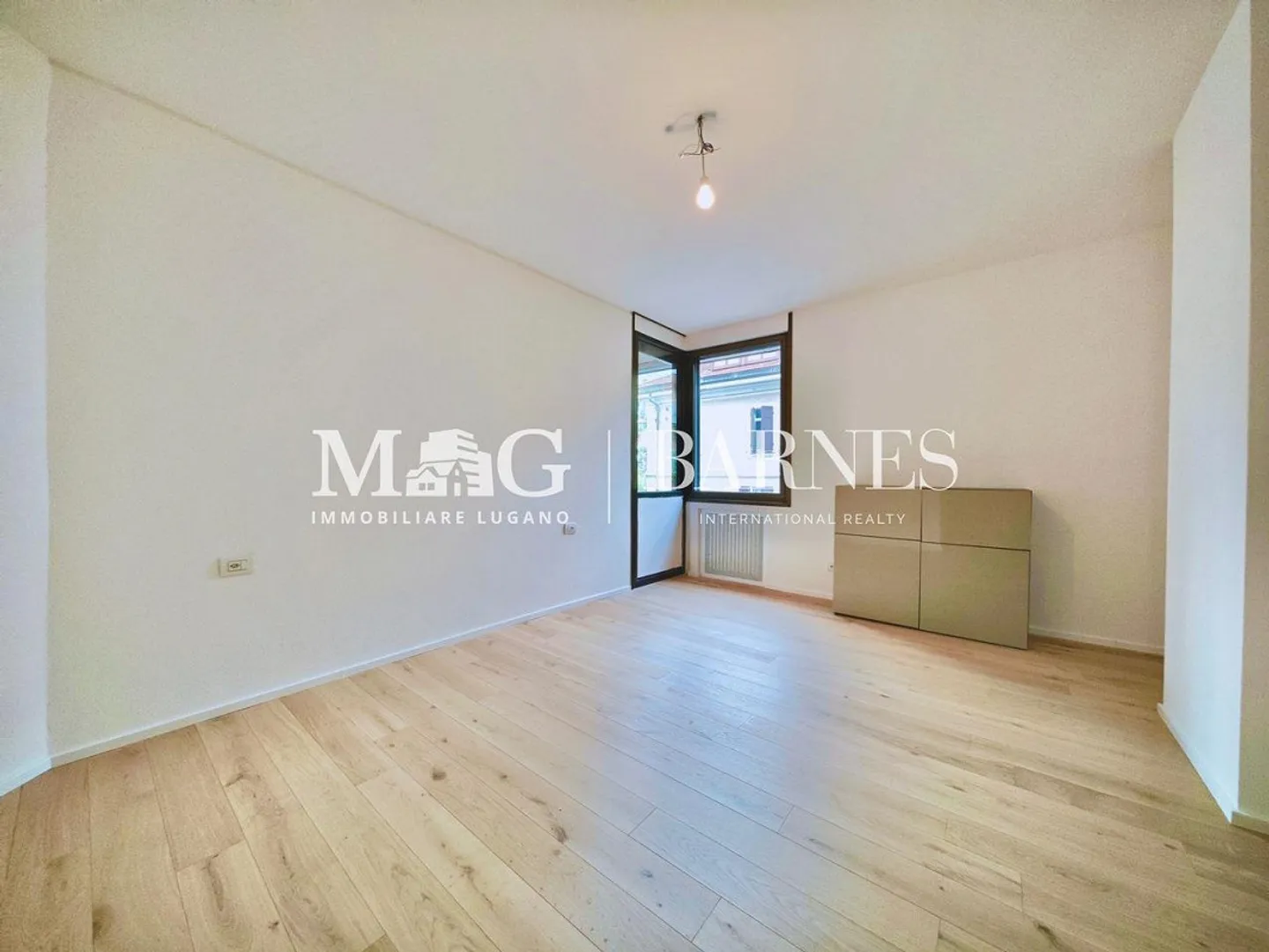 Modern Apartment in Lugano - Photo 7 of 10