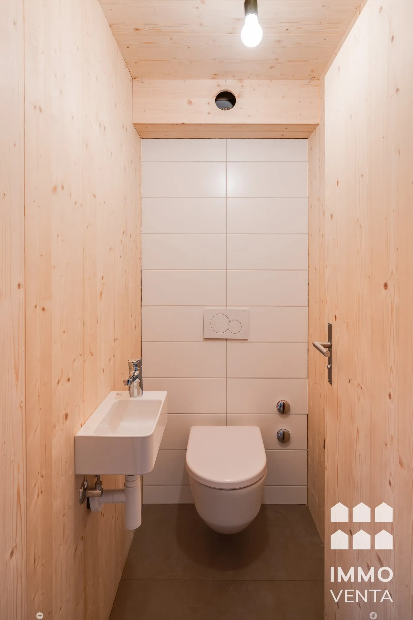 Exclusive 2.5-room penthouse with terrace in Biel | App. 2.5 rooms with terrace in Bienne - Photo 7 of 14