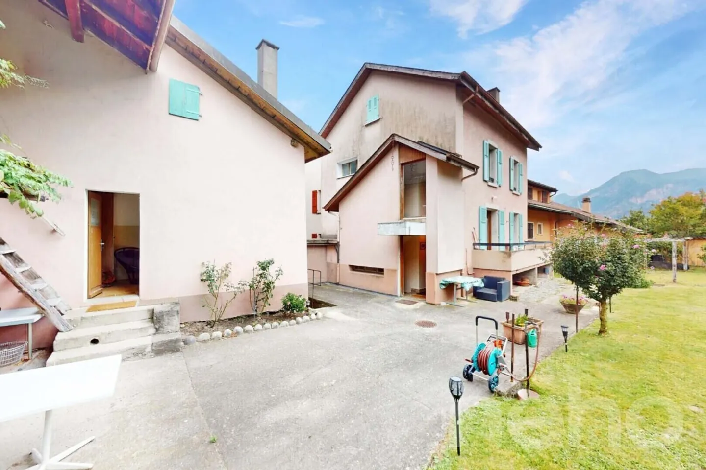 Maison individuelle à vendre - Photo 1 sur 12