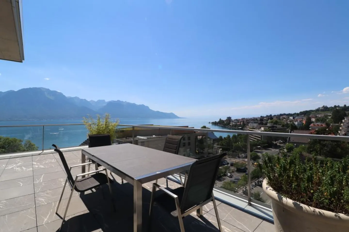 ATTICO ECCEZIONALE - VISTA A 180° - Foto 6 di 29